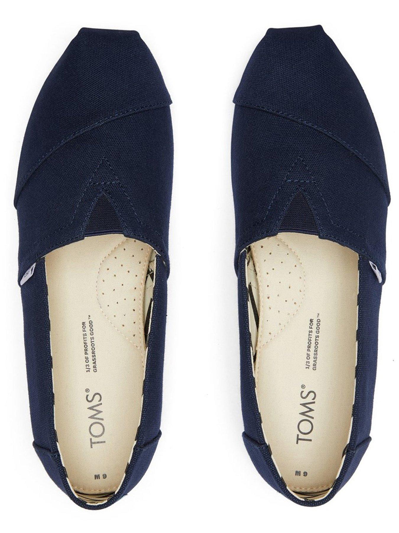 toms-toms-alpargata-espadrille-navyoutfit