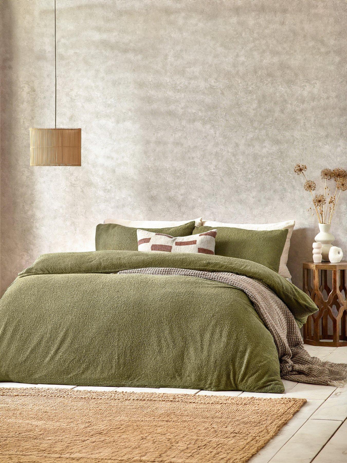 the-yard-boucle-duvet-covernbspset-olive