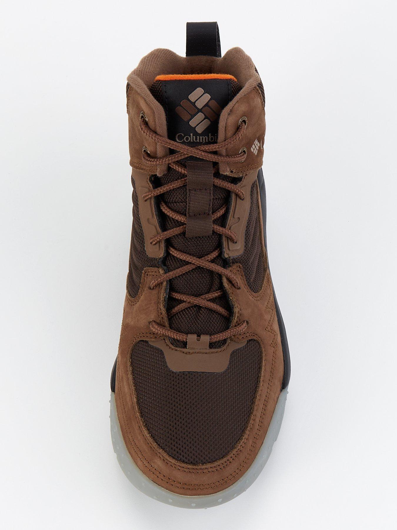 columbia-mens-portlander-walking-boots-brownoutfit