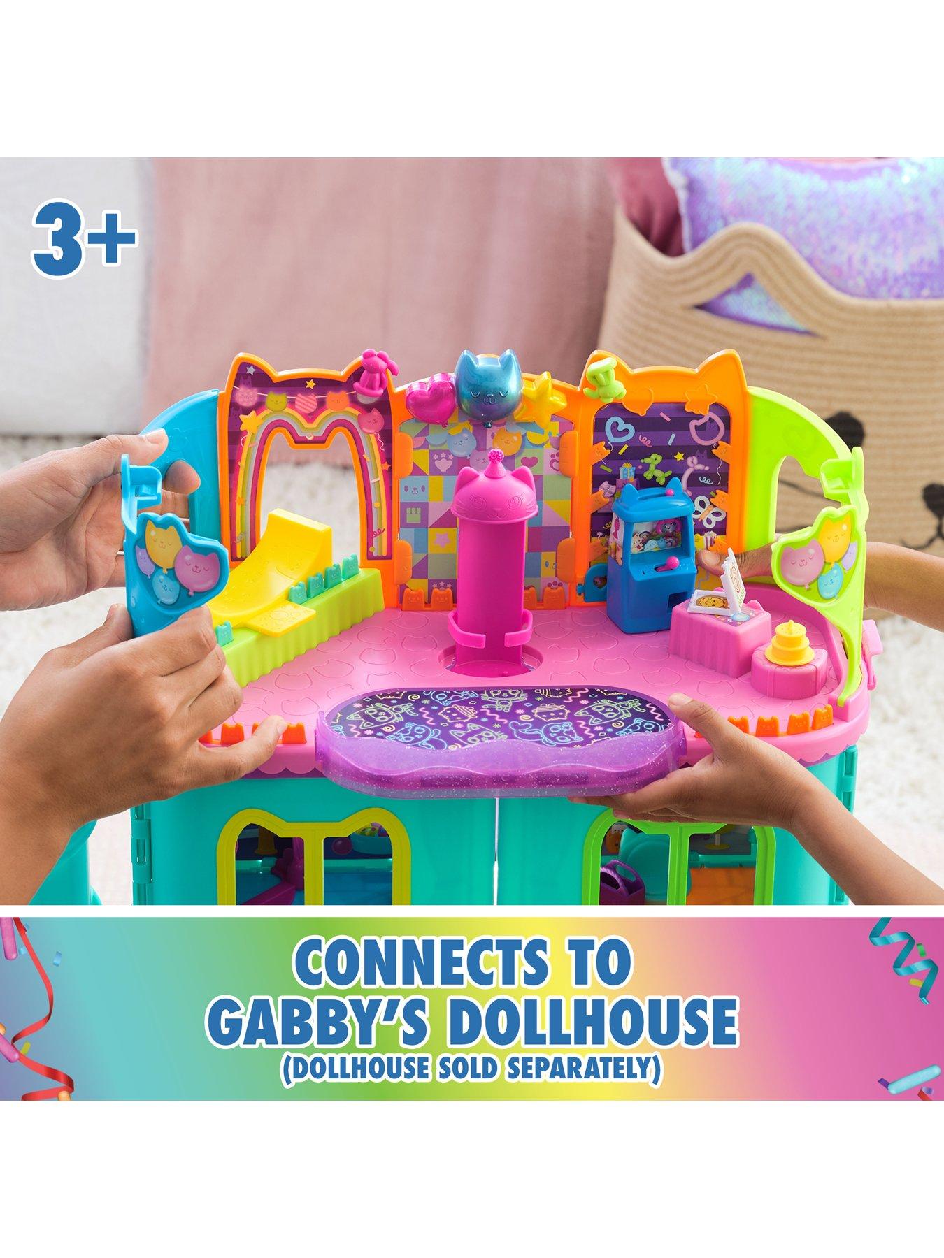 gabbys-dollhouse-gabbys-party-room-playsetoutfit