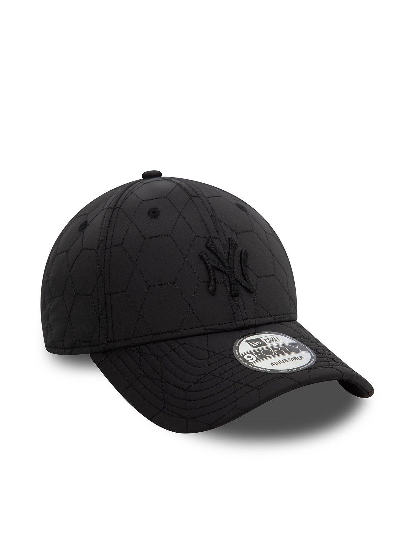 new-era-ladies-9forty-ny-yankees-quilted-cap-blackblackfront