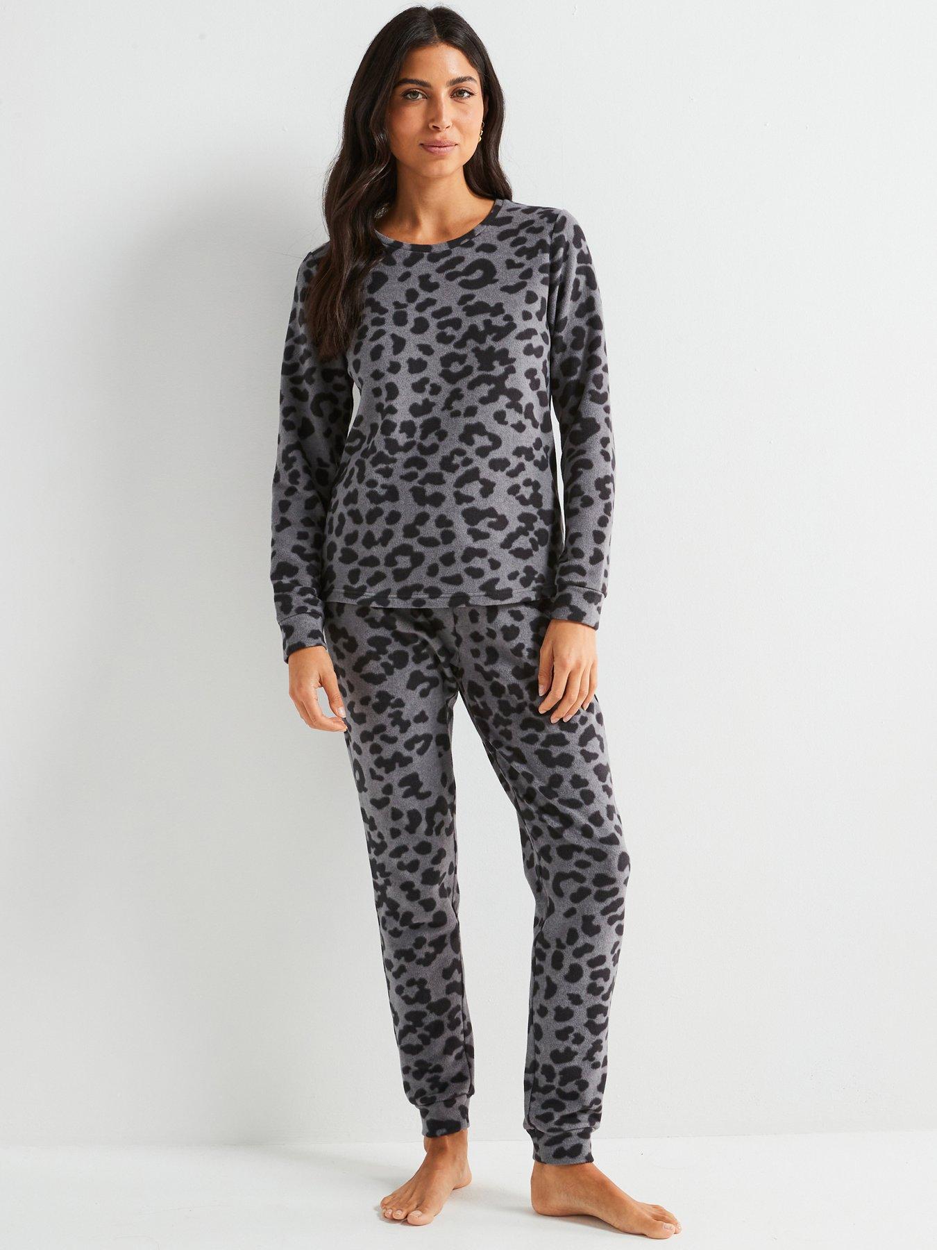 v-by-very-crew-neck-long-sleeve-animal-loungewear-set