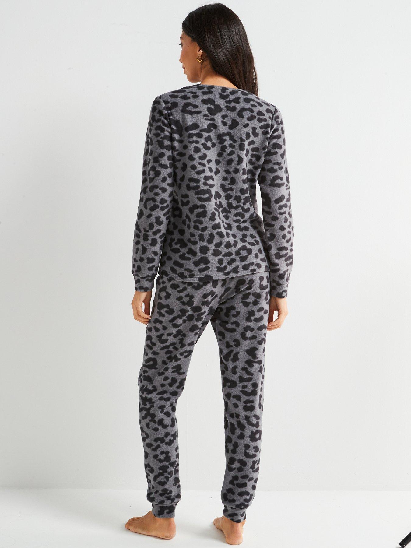 v-by-very-crew-neck-long-sleeve-animal-loungewear-setstillFront