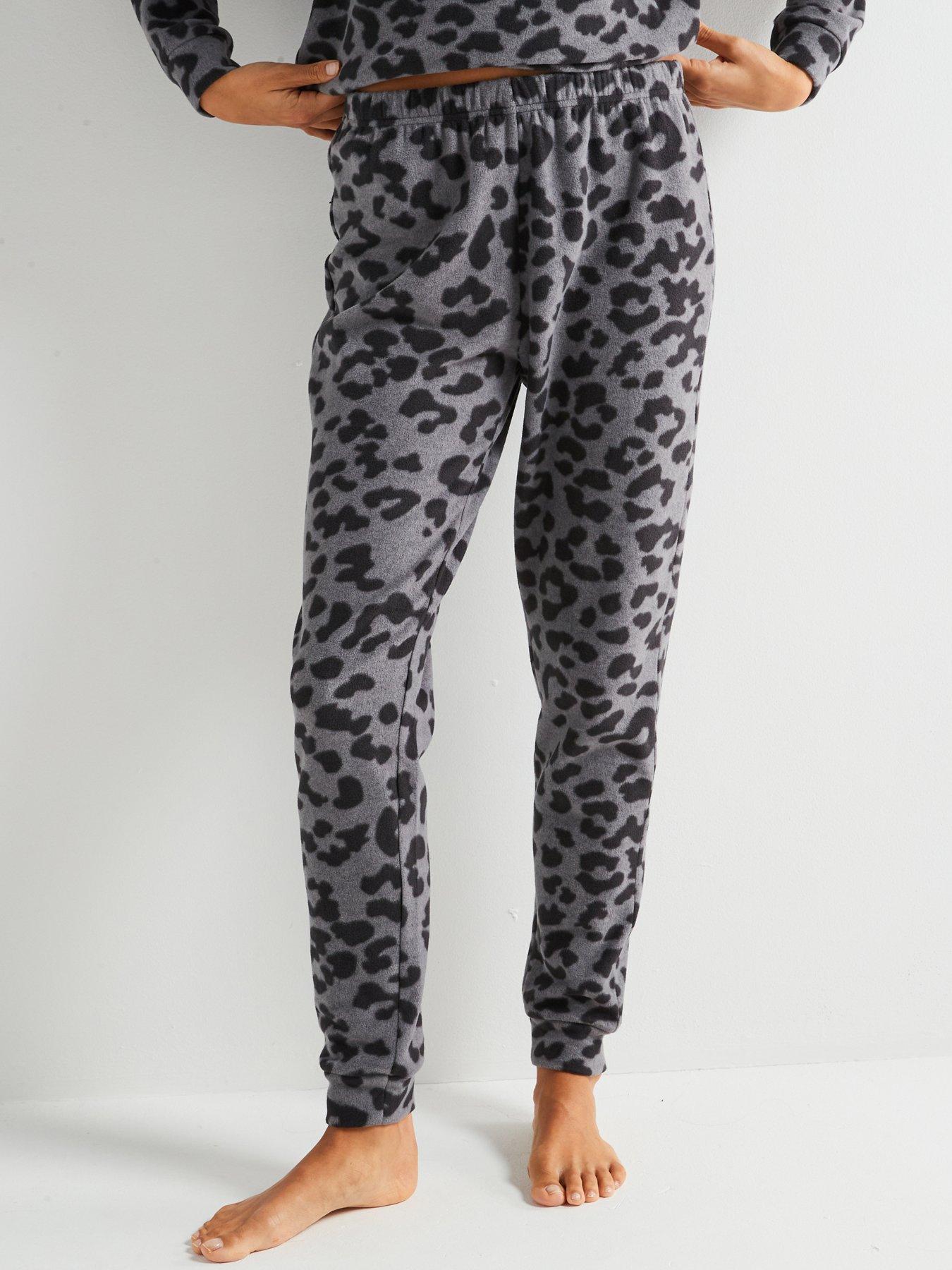 v-by-very-crew-neck-long-sleeve-animal-loungewear-setoutfit