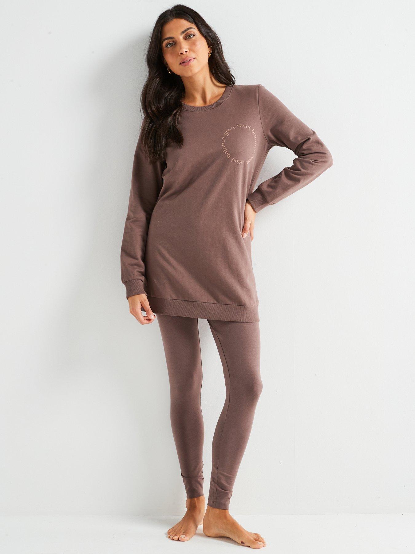 everyday-long-sleeve-sweat-and-leggingback