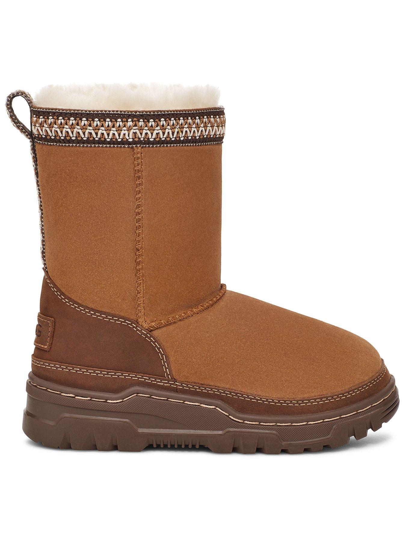 ugg-kids-classic-short-trailgazer