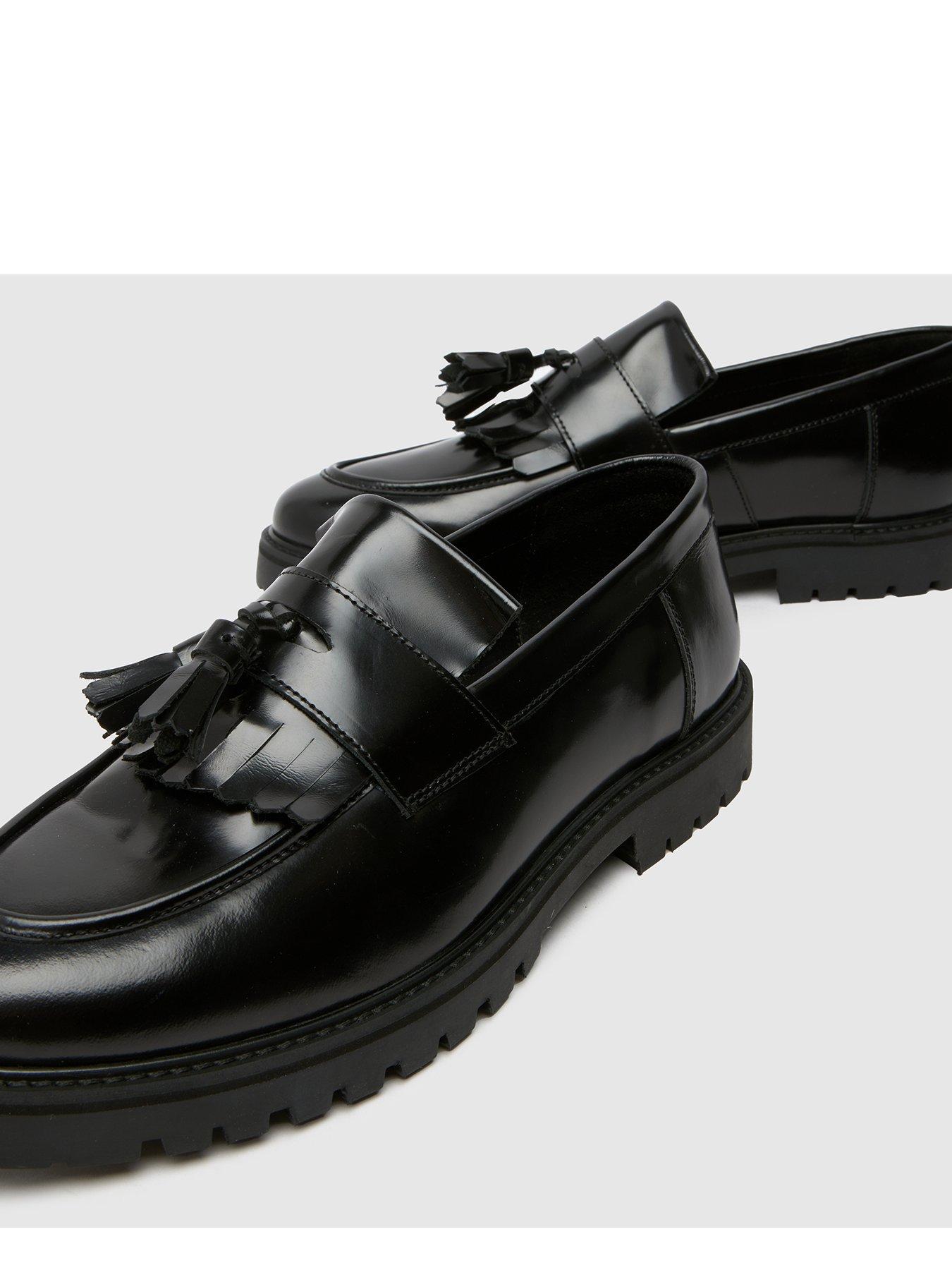 schuh-schuh-ryker-leather-fringe-tassel-loafer-blackoutfit