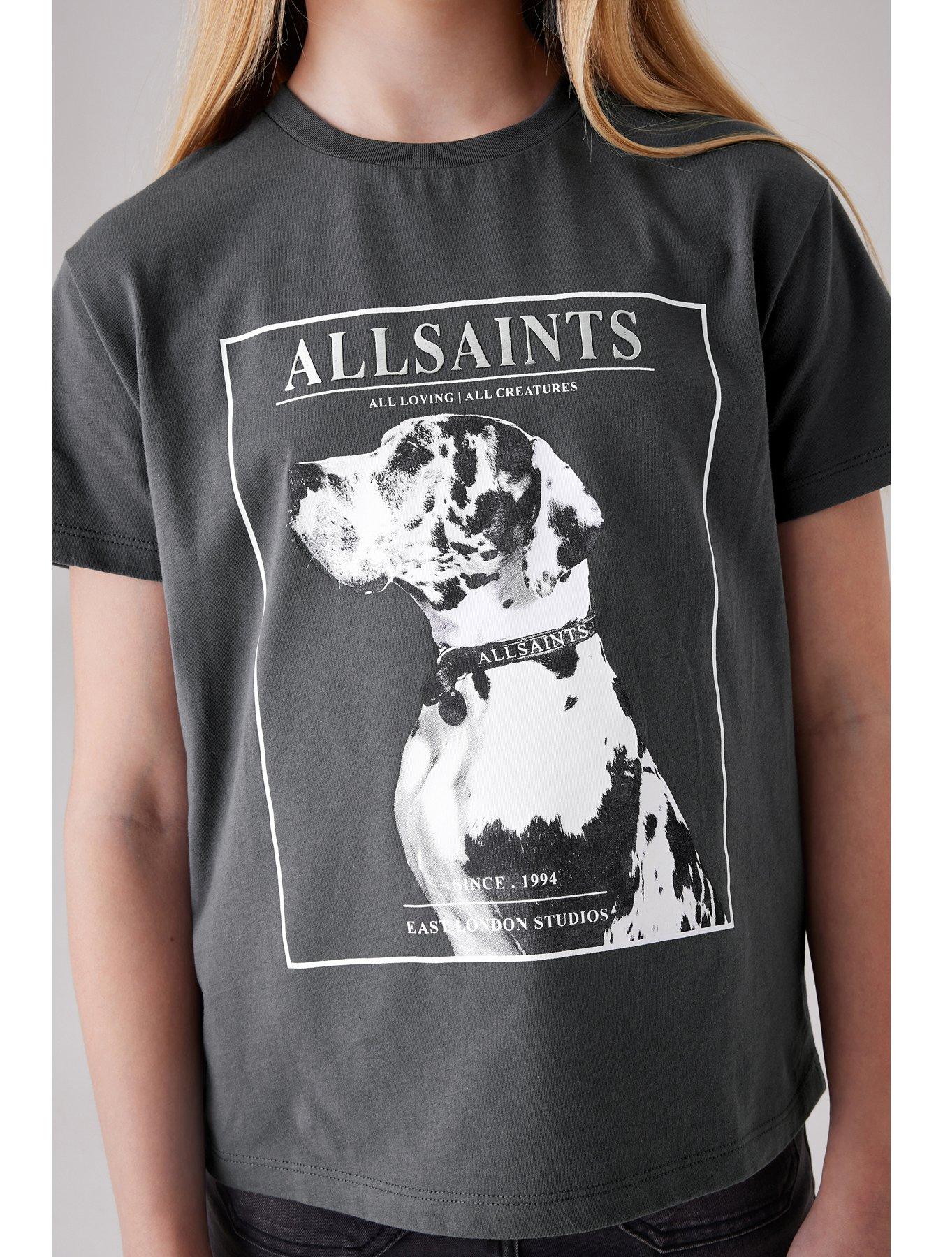 smallsaints-storm-dog-graphic-tee-greyoutfit