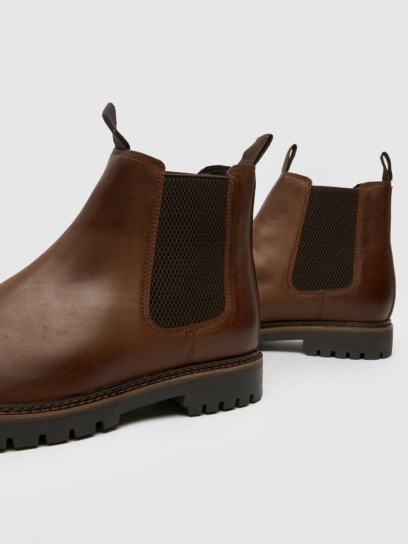 schuh-schuh-wide-fit-dawson-leather-chelsea-boot-brownoutfit