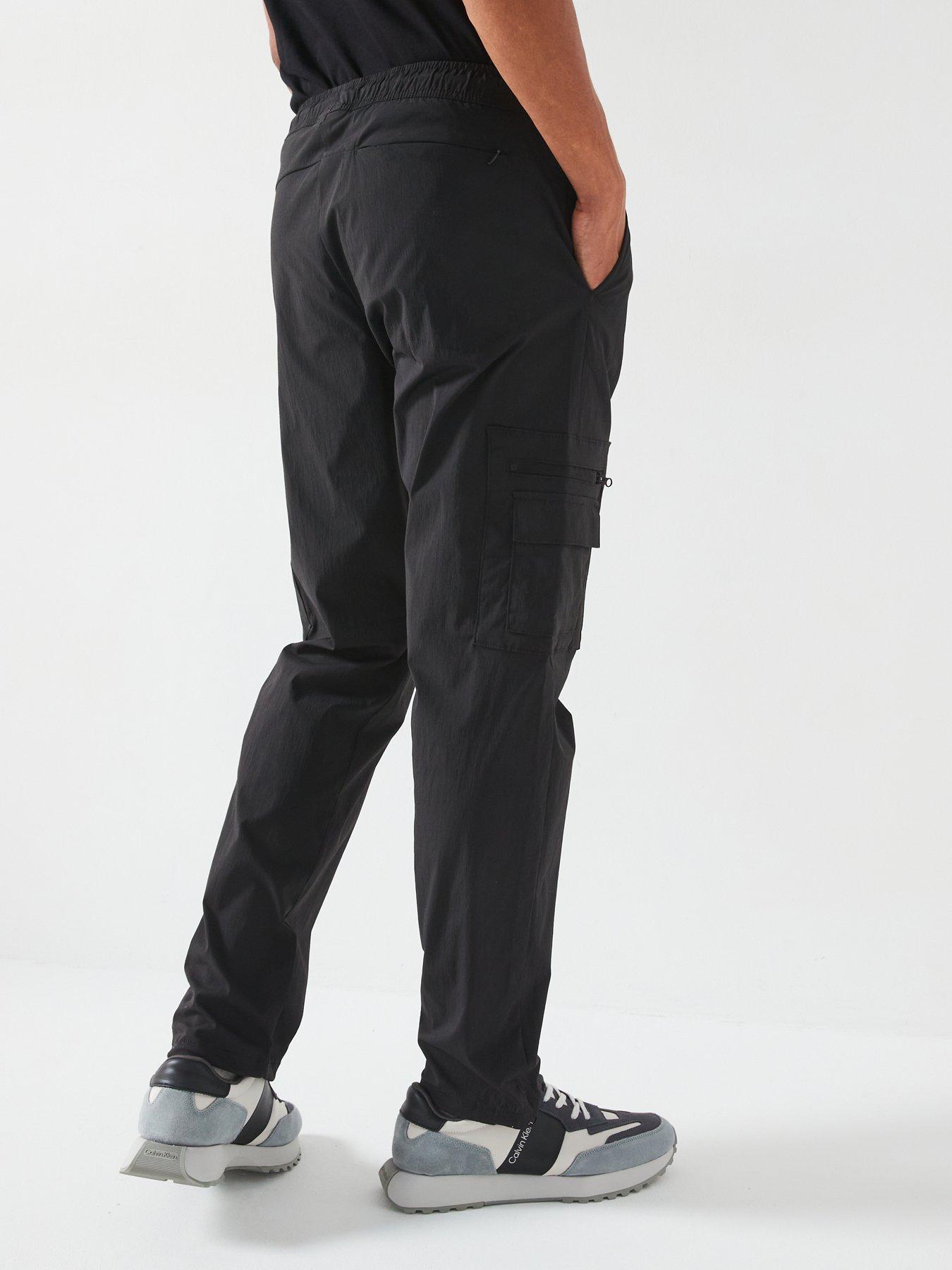 jack-jones-kane-relaxed-fit-tech-cargo-trousers-blackstillFront