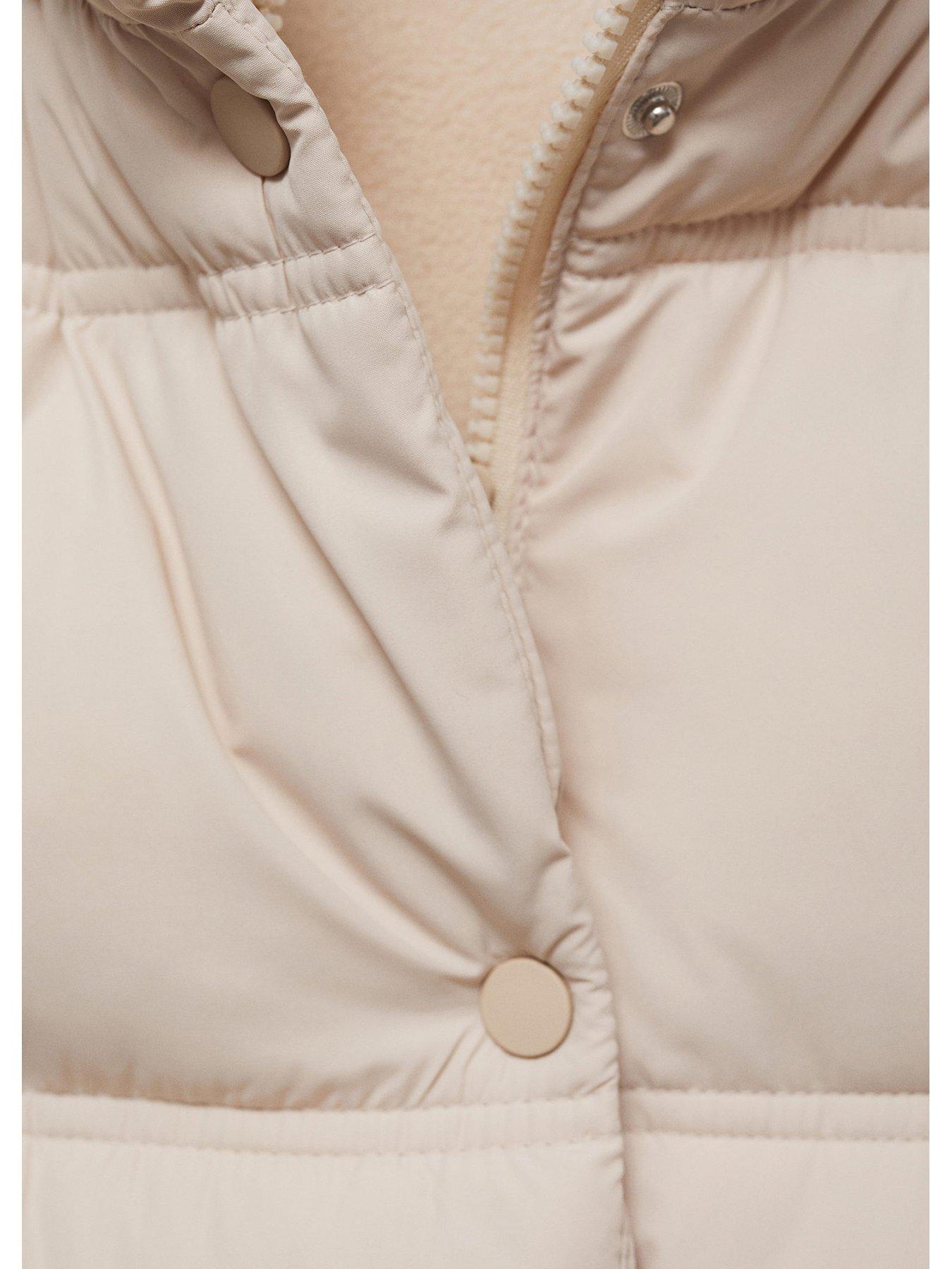 mango-girls-longline-hooded-gilet-creamoutfit