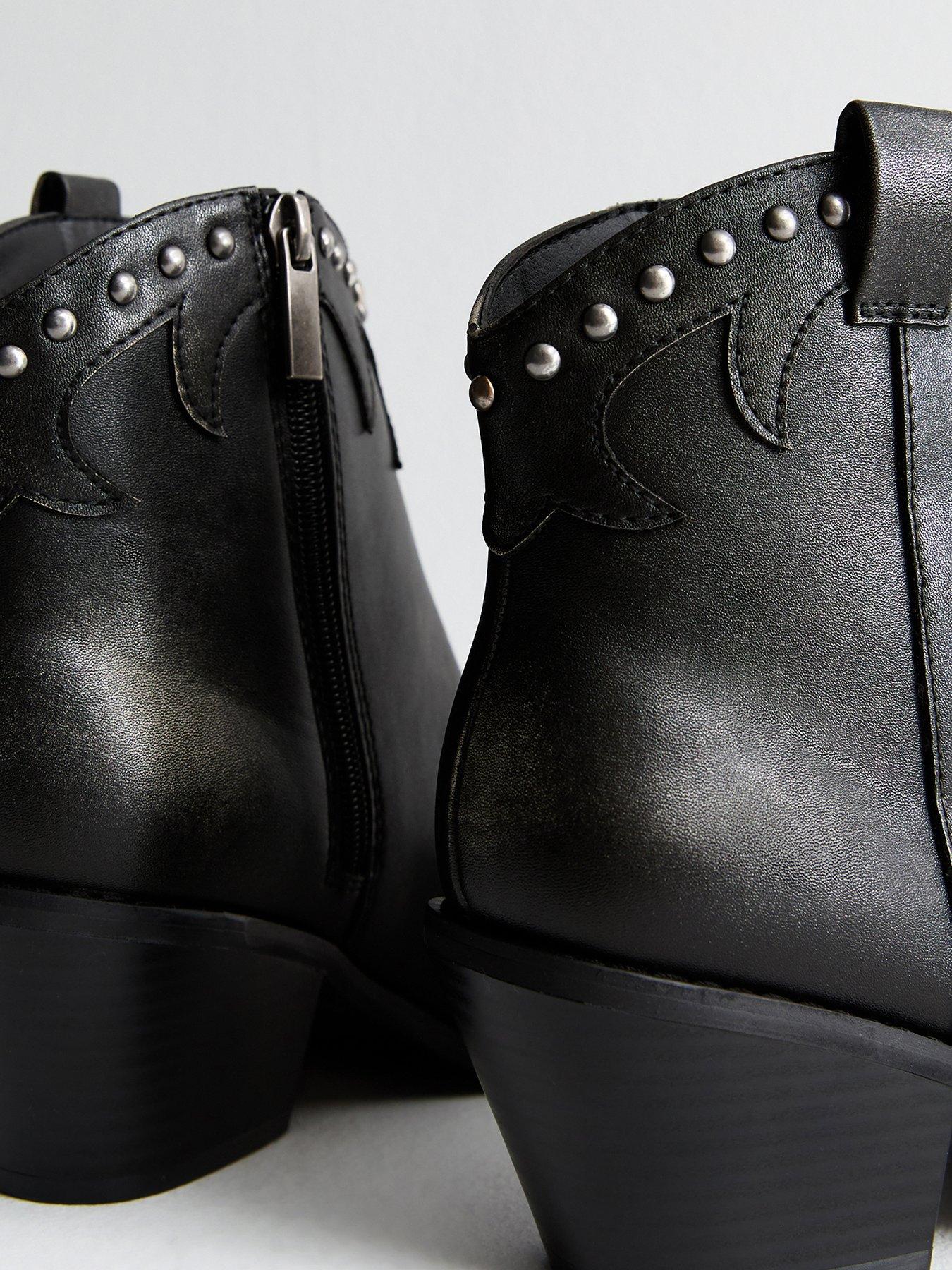 new-look-faux-leather-studded-cowboy-boots-blackdetail