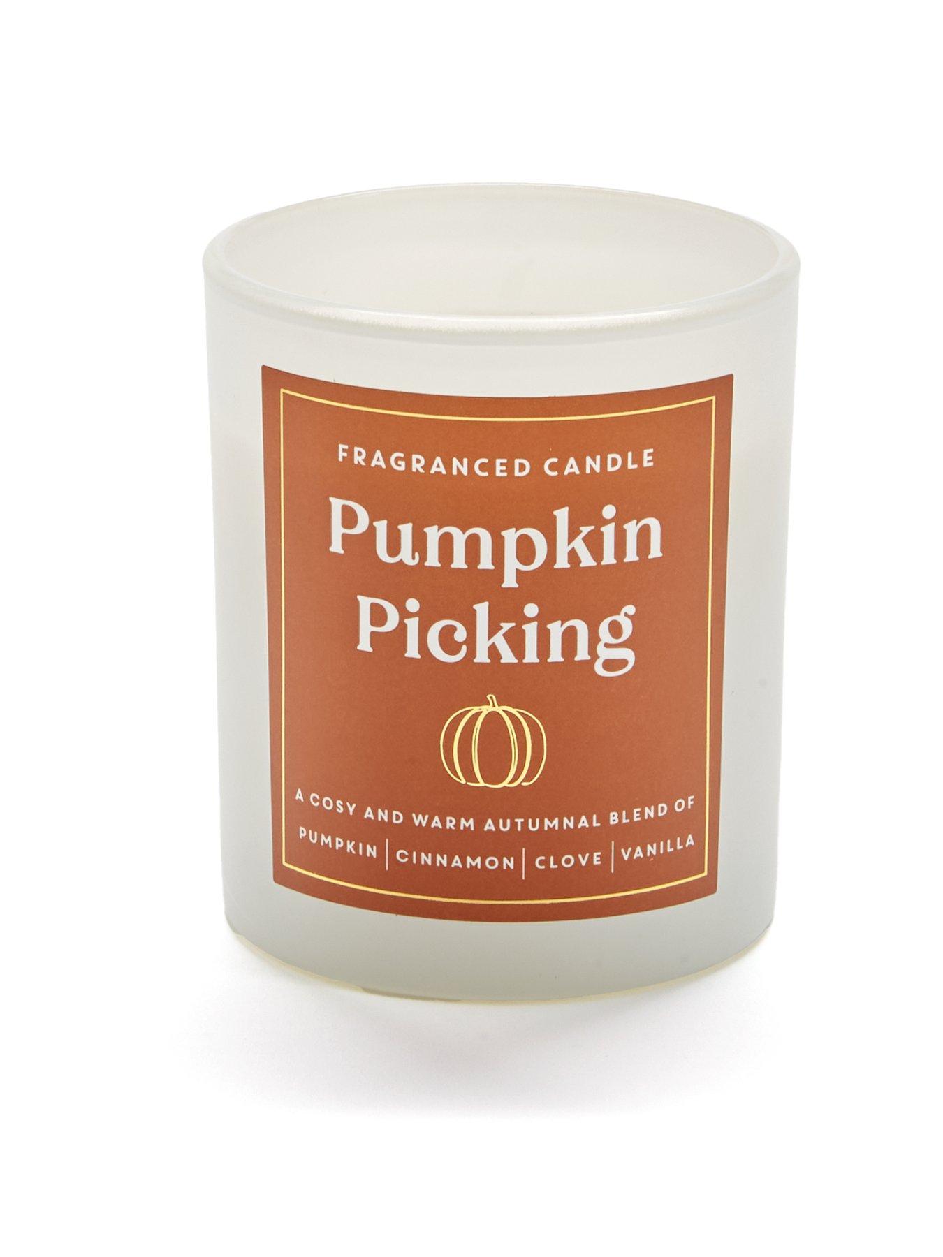 very-home-pumpkin-picking-candleback