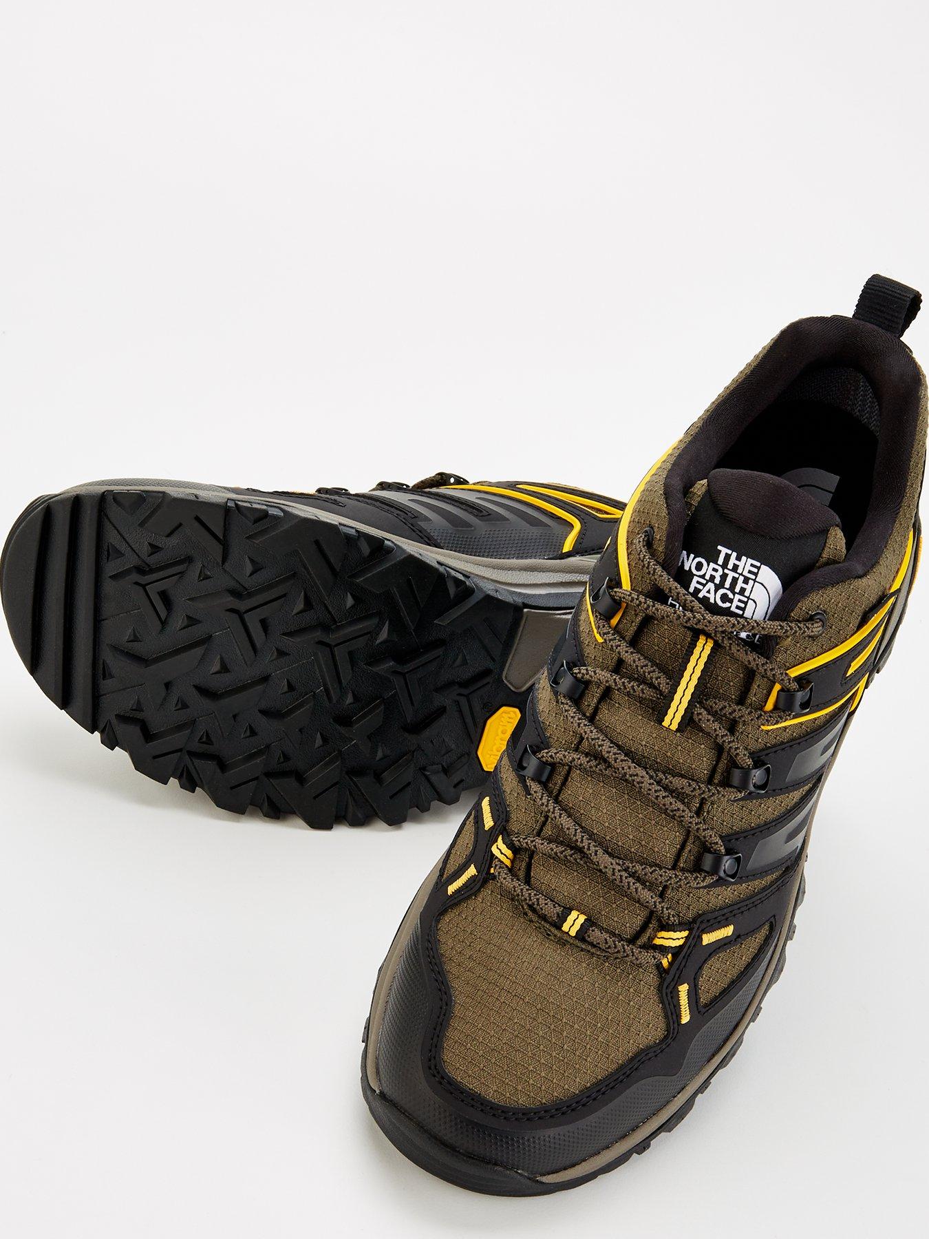 the-north-face-mens-hedgehog-gore-tex-shoes-blackoutfit