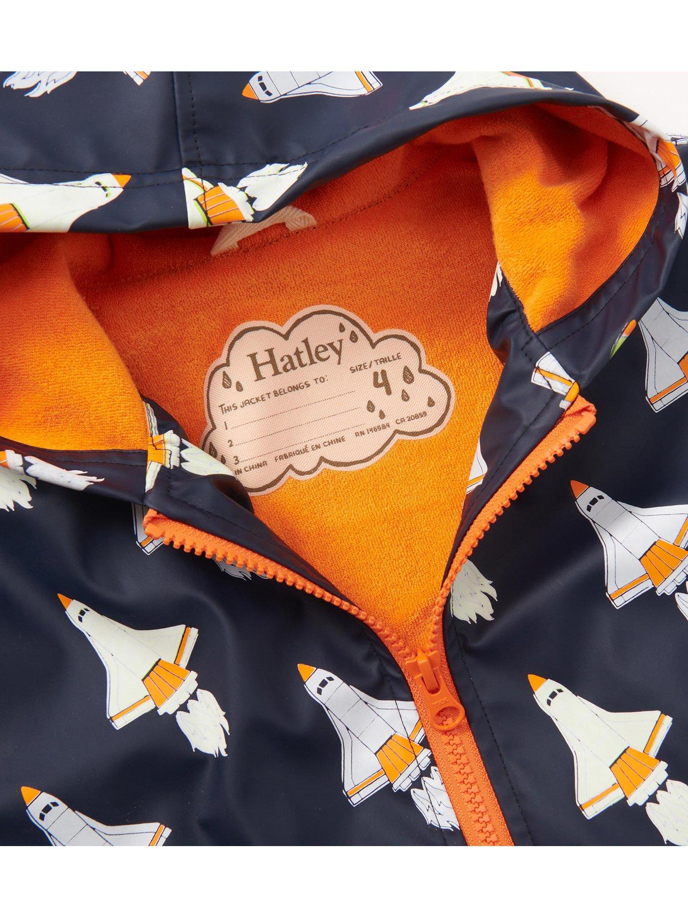 hatley-boys-space-shuttle-colour-changing-rain-jacket-blackoutfit