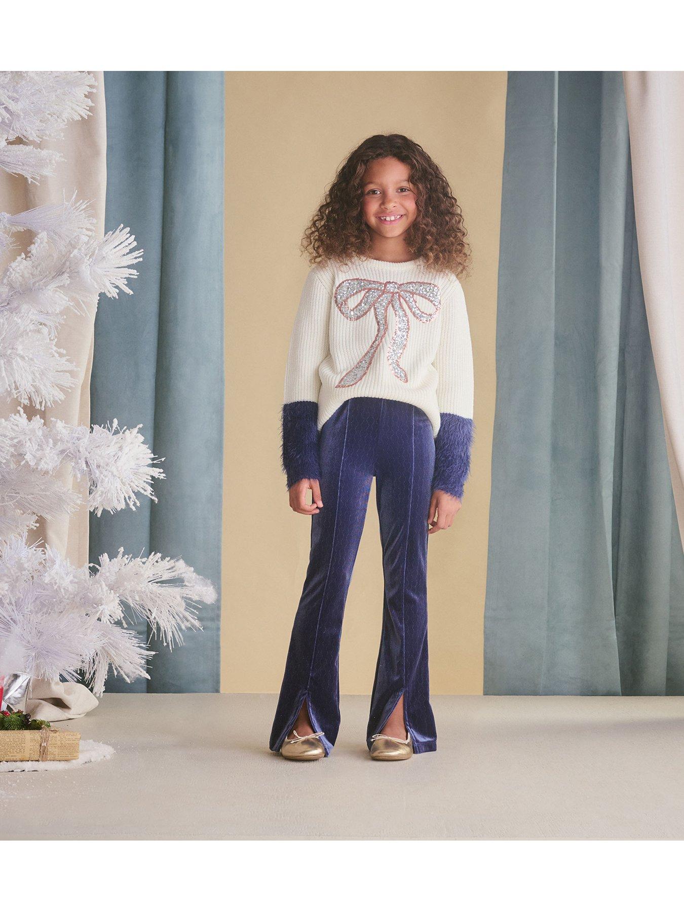 hatley-girls-stretch-flared-velour-pants-blueoutfit