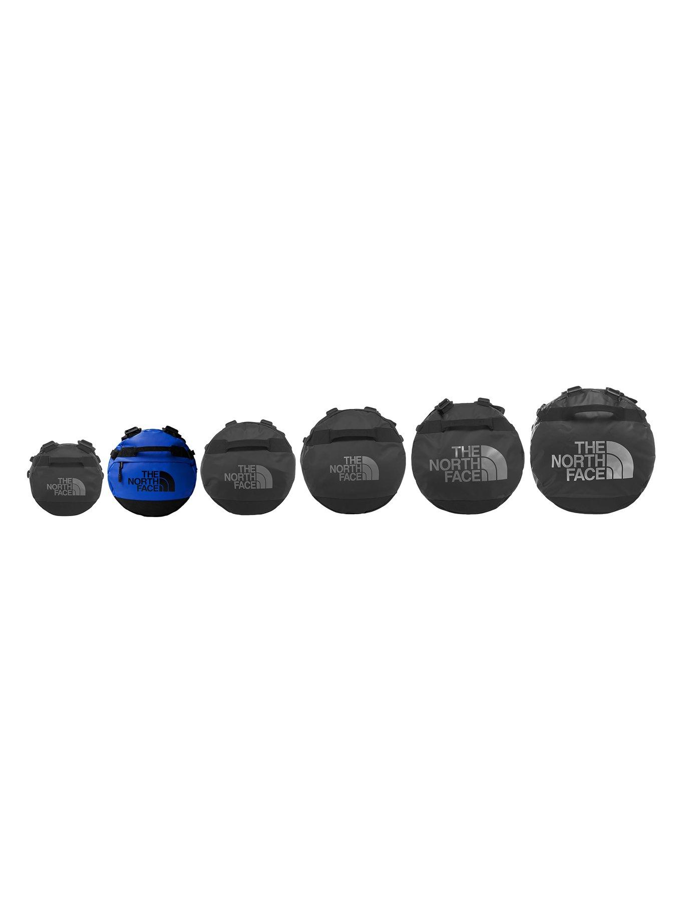 the-north-face-base-camp-duffel-s-bluedetail