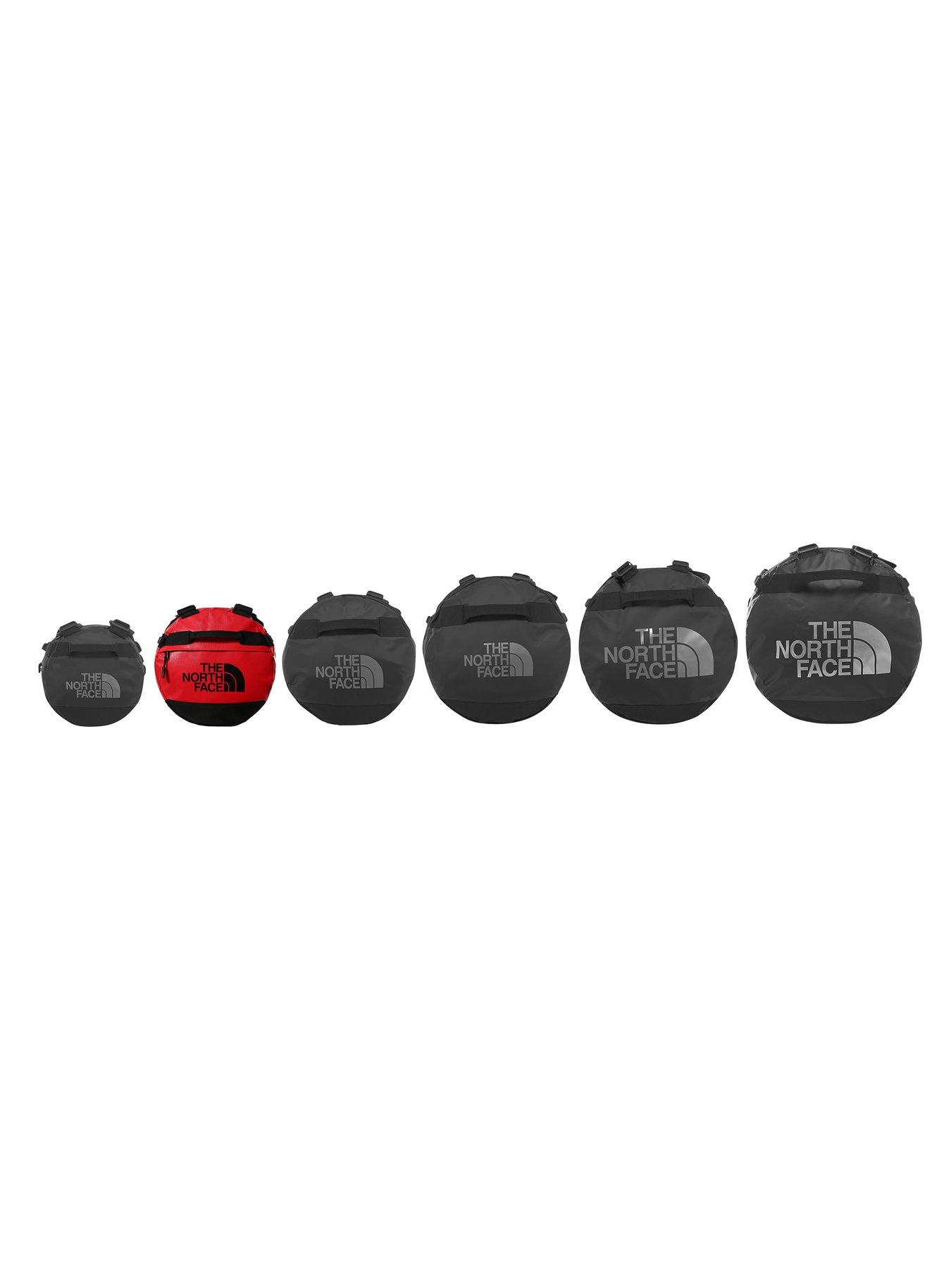 the-north-face-base-camp-duffel-bag-small-reddetail