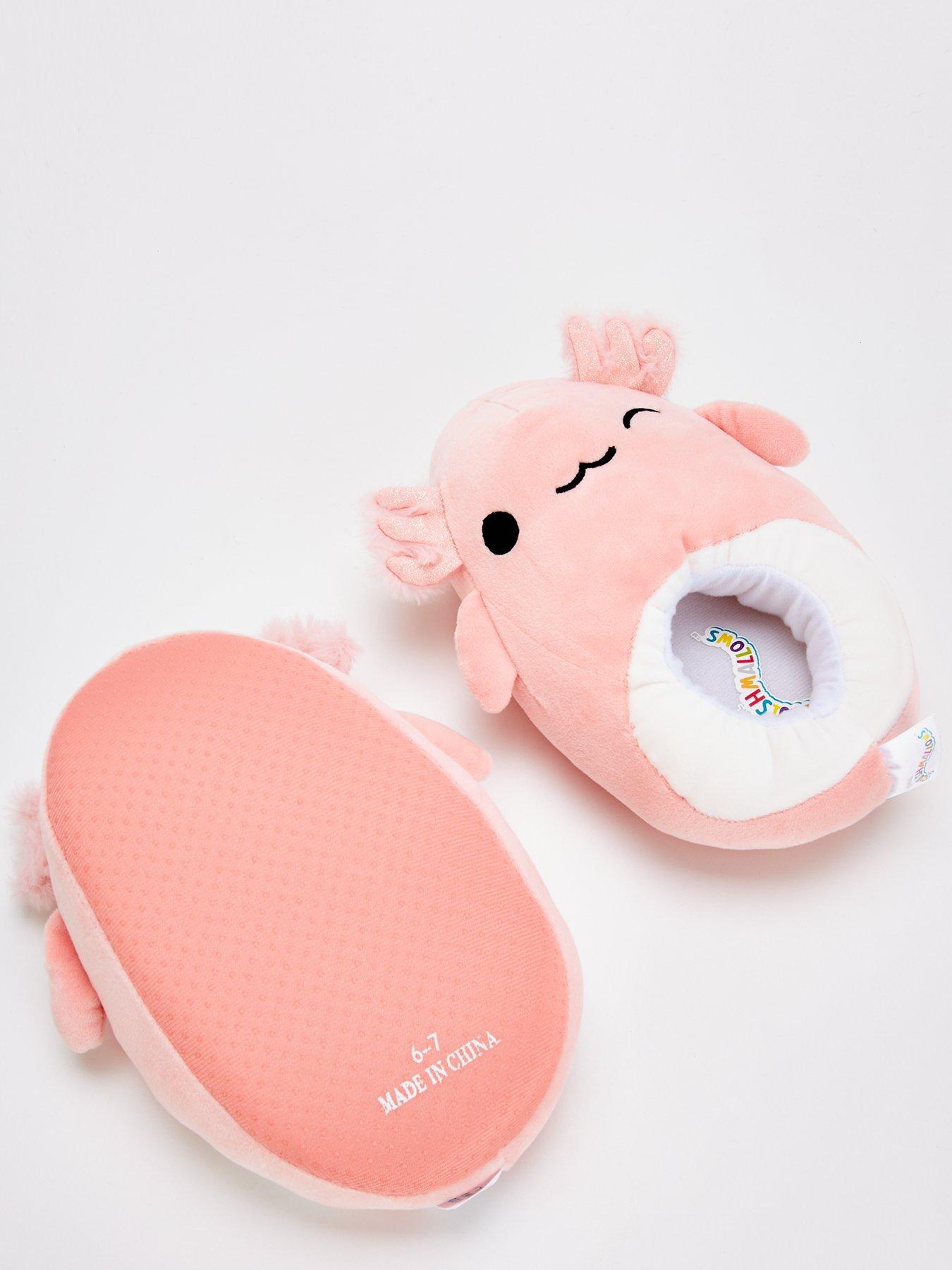 squishmallows-squishmallow-archie-axolotl-slippersdetail