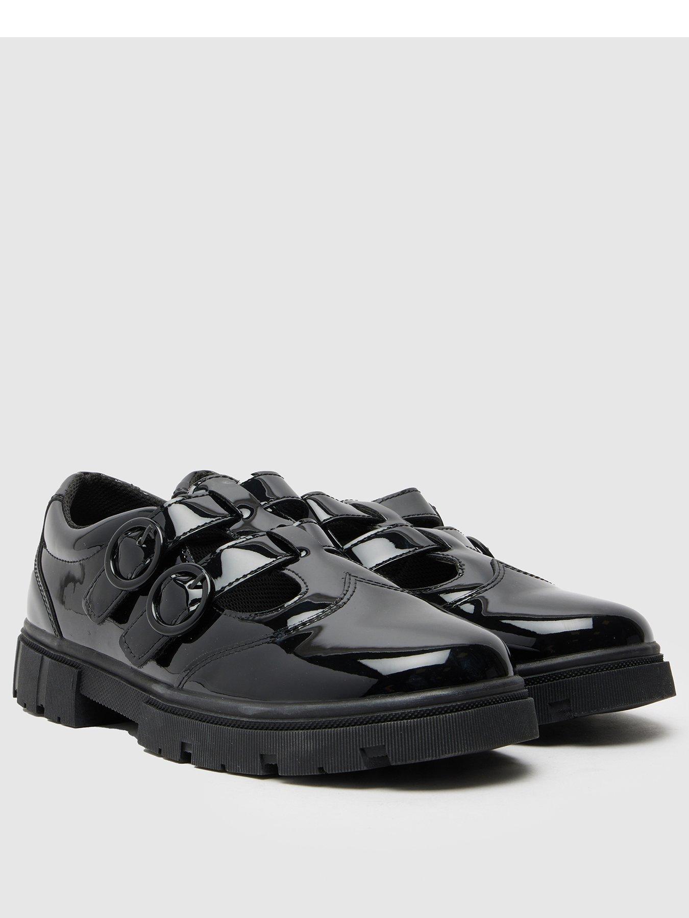 schuh-lovey-feature-buckle-tbar-youth-black-patentstillFront