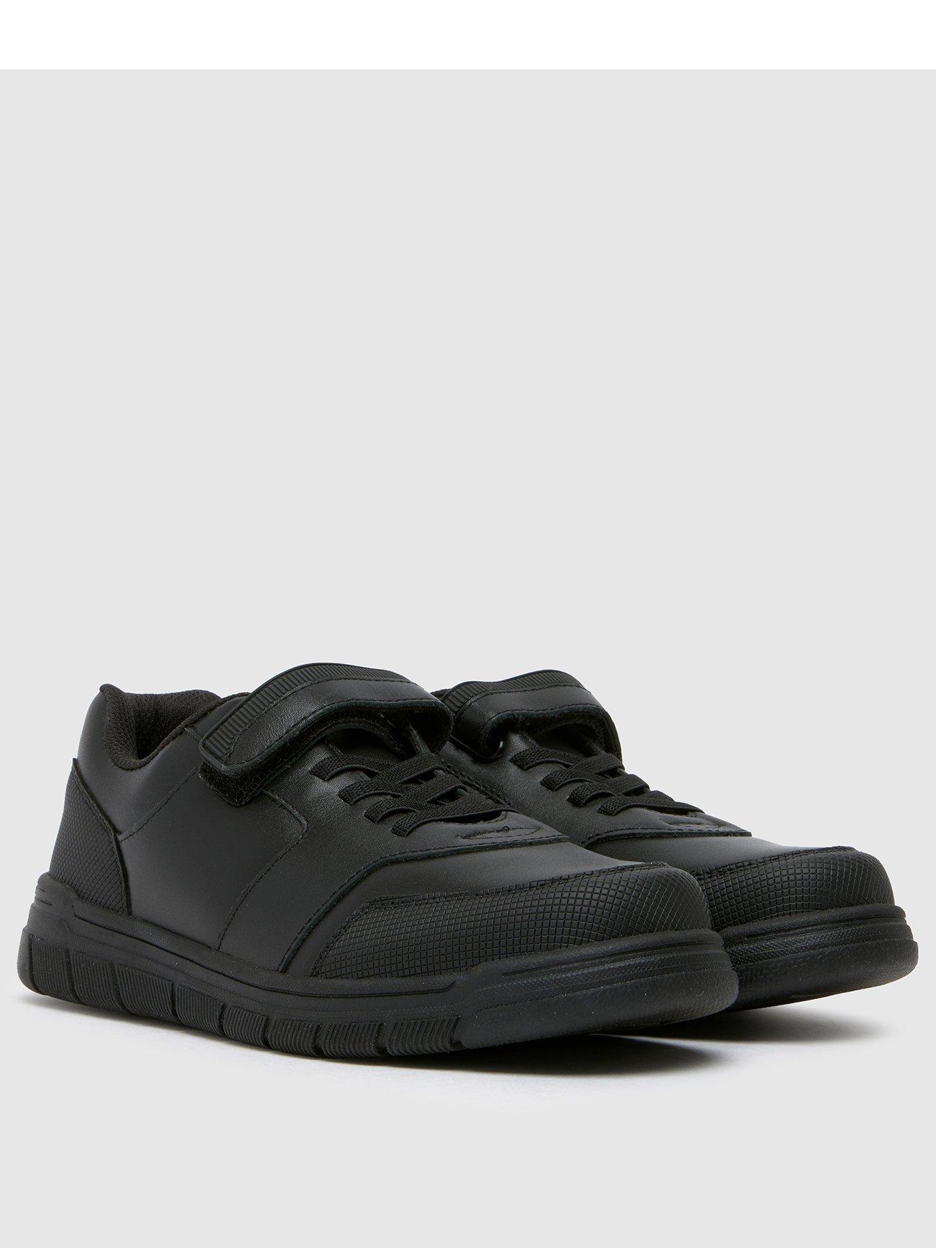 schuh-mason-trainer-youth-blackstillFront