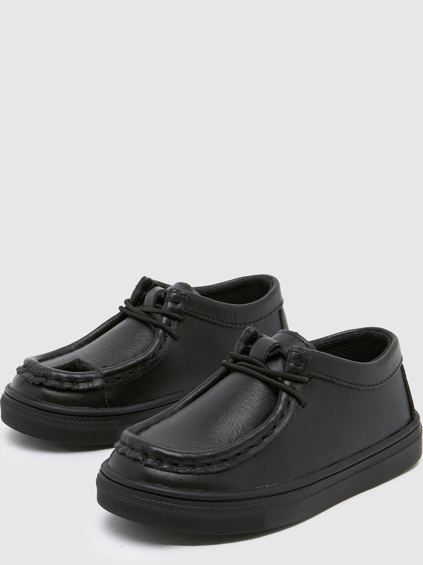 schuh-lifter-shoe-toddler-blackoutfit