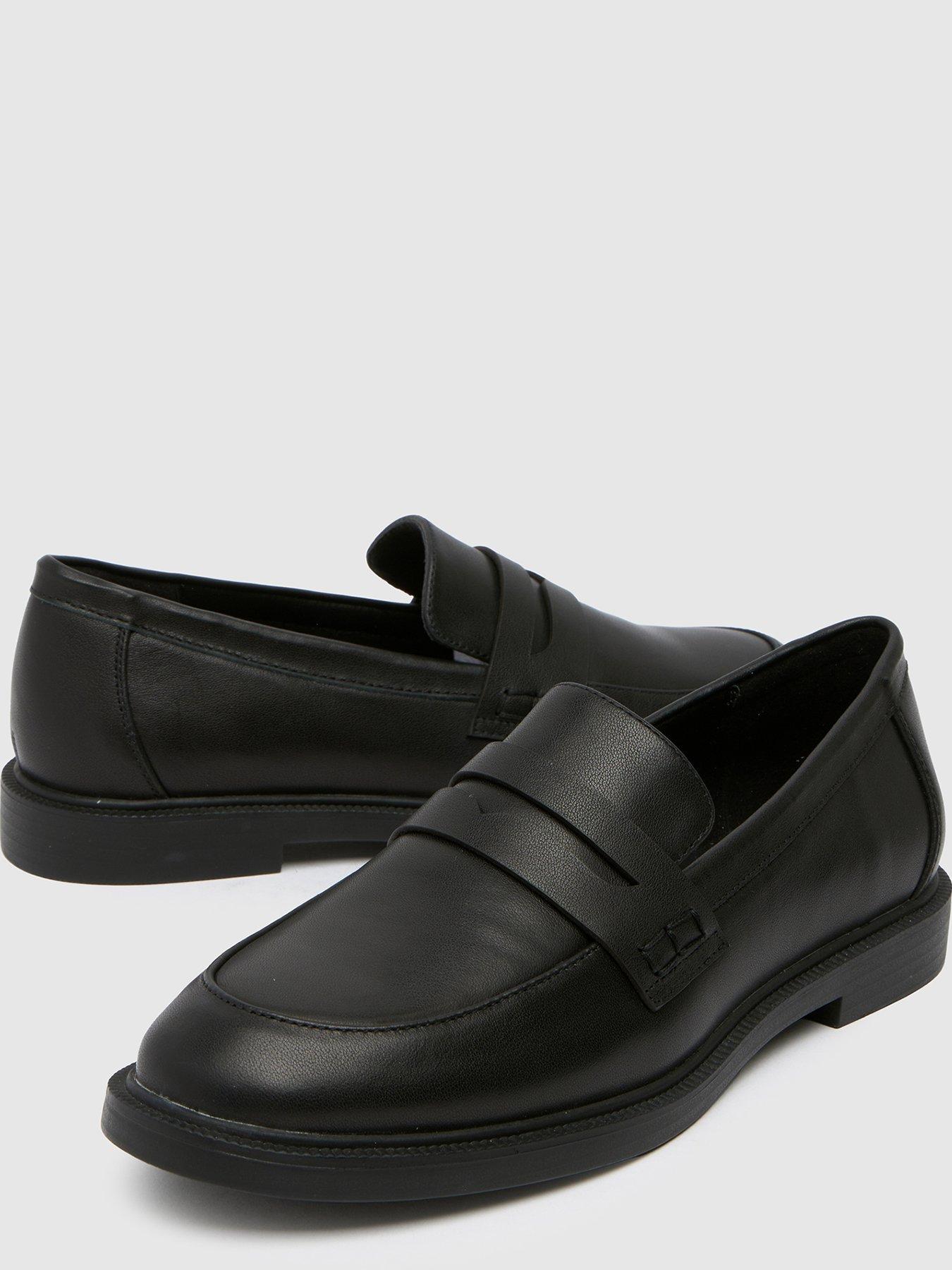 schuh-libby-leather-penny-loafer-youth-blackoutfit