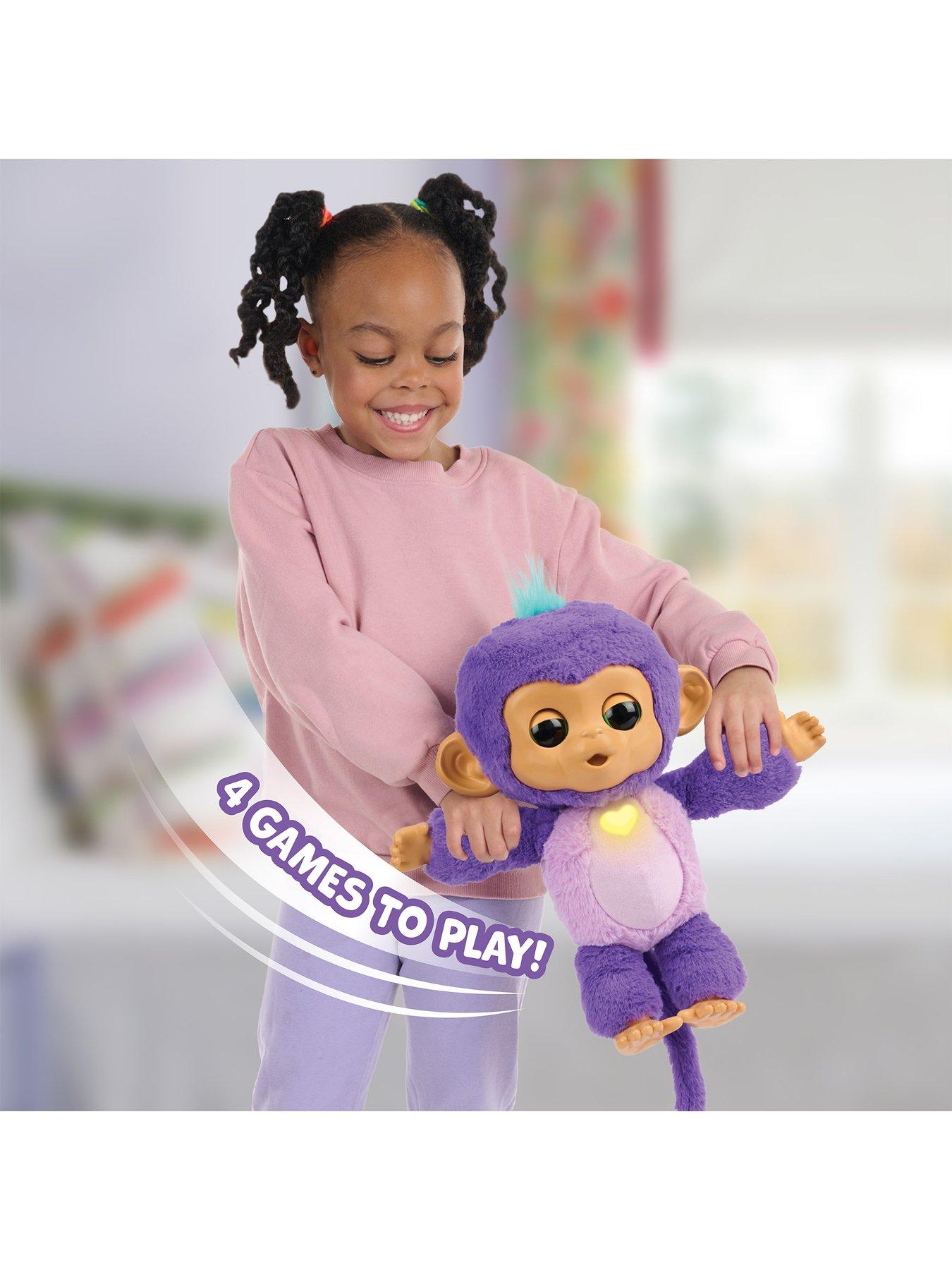 fingerlings-care-n-cuddles-interactive-baby-monkeydetail