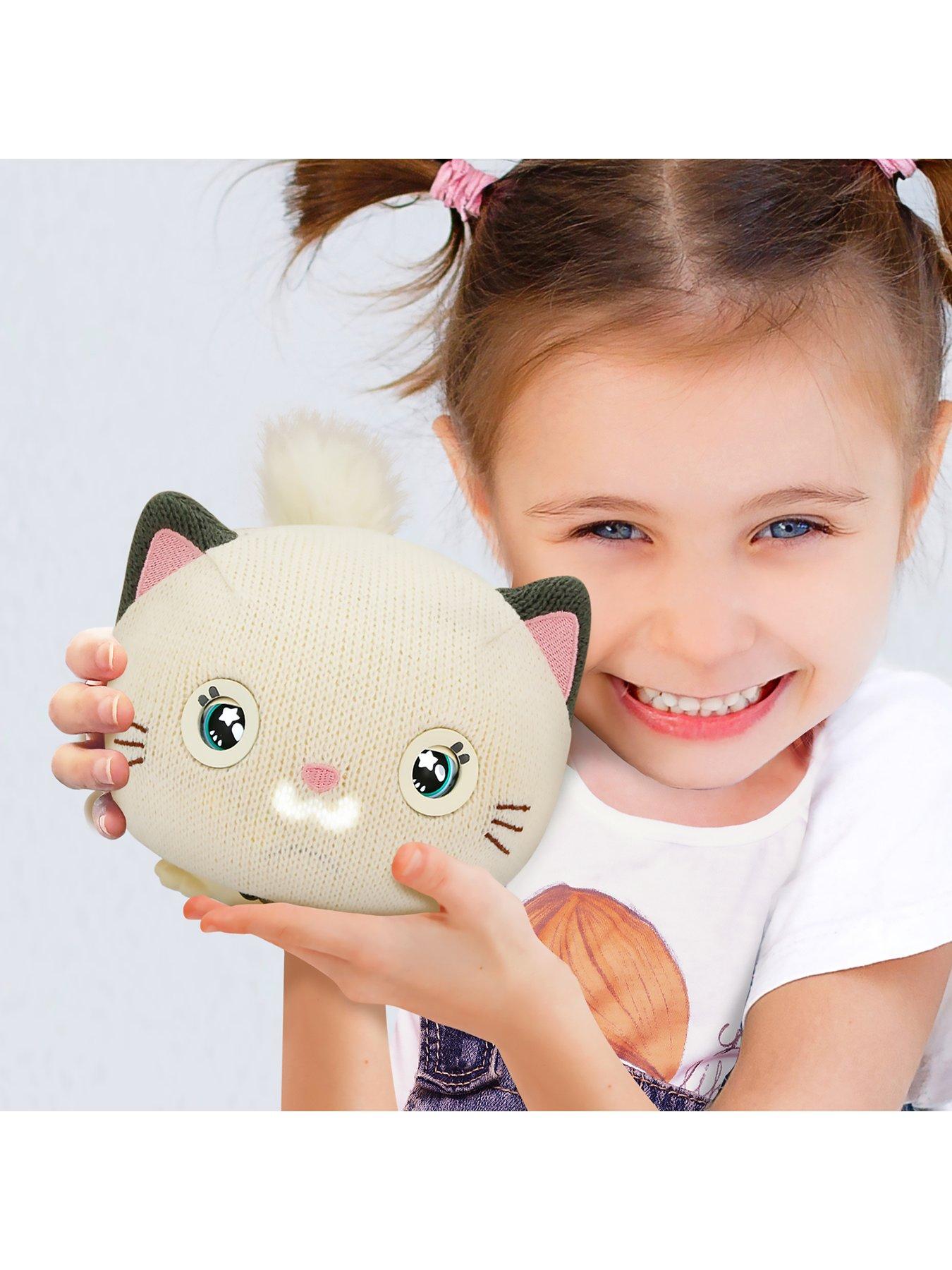 teksta-purro-the-interactive-cuddly-kittendetail