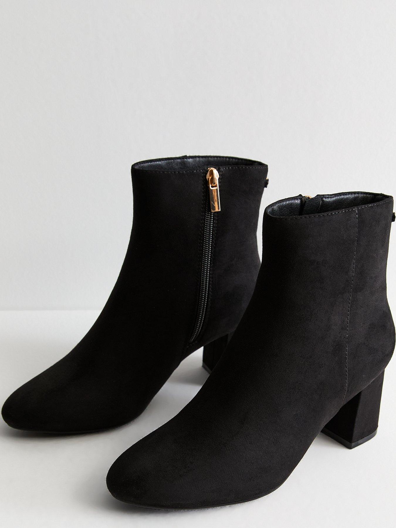 new-look-suede-effect-block-heel-ankle-boots-blackoutfit