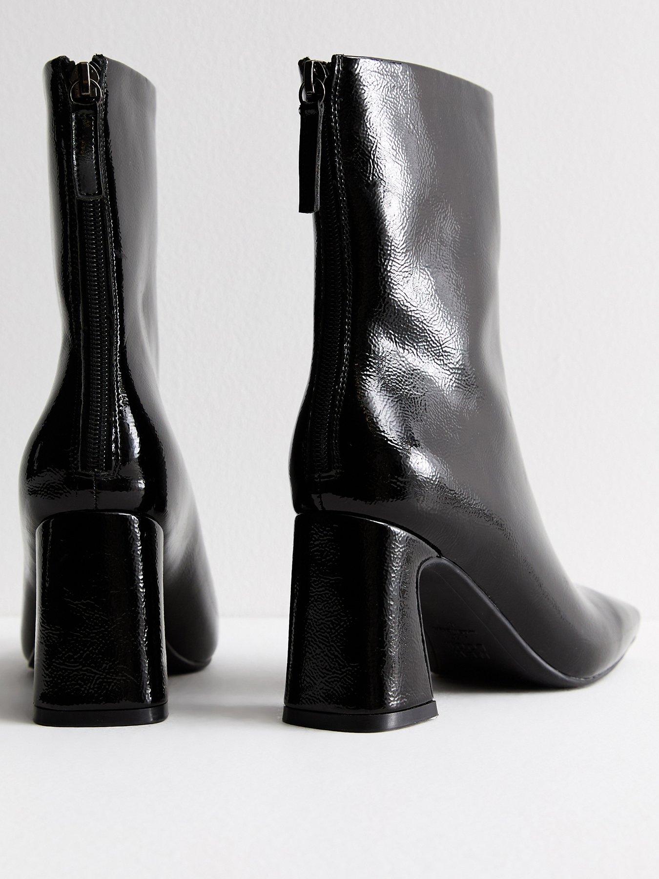 new-look-heeled-boots-blackback