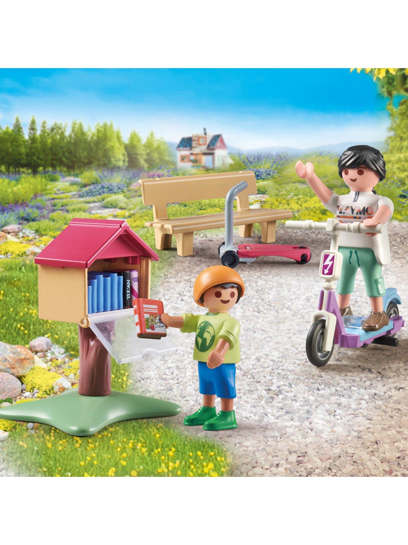 playmobil-71511-mylife-book-exchange-for-bookwormsstillFront