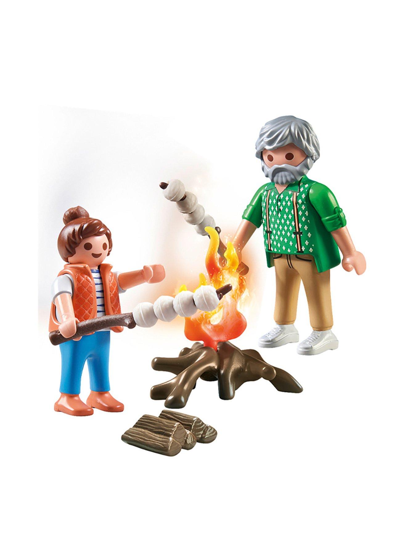 playmobil-71513-mylife-campfire-with-marshmallows-playsetback