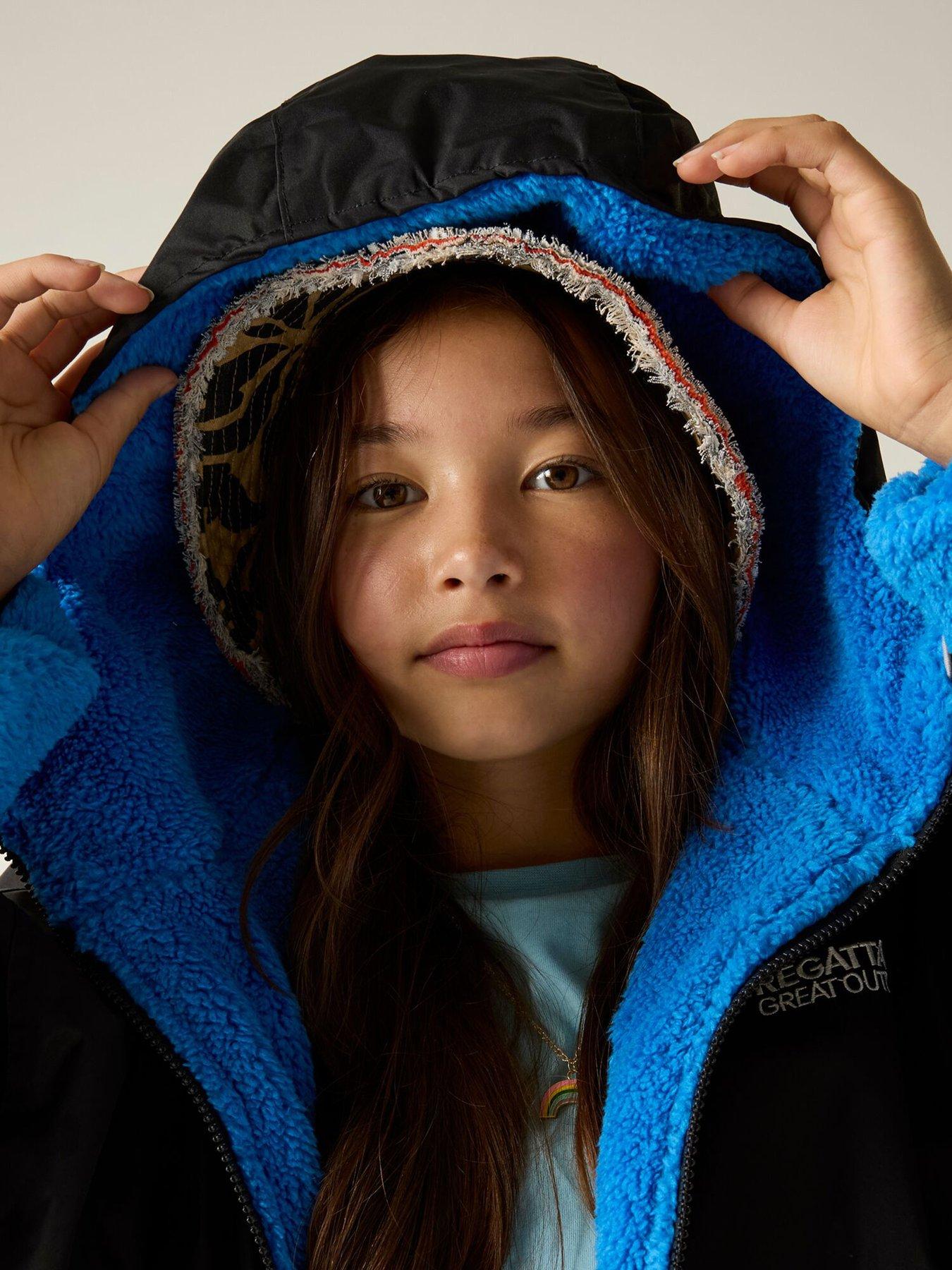 Image 3 of 6 of Regatta Kids Junior Changing Robe Waterproof Shell -black