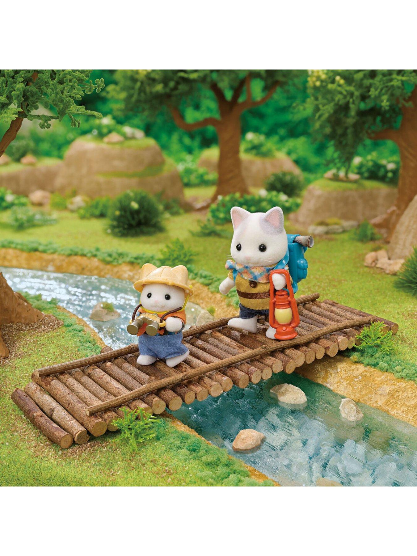 sylvanian-families-exciting-exploration-set-latte-cat-brother-babydetail