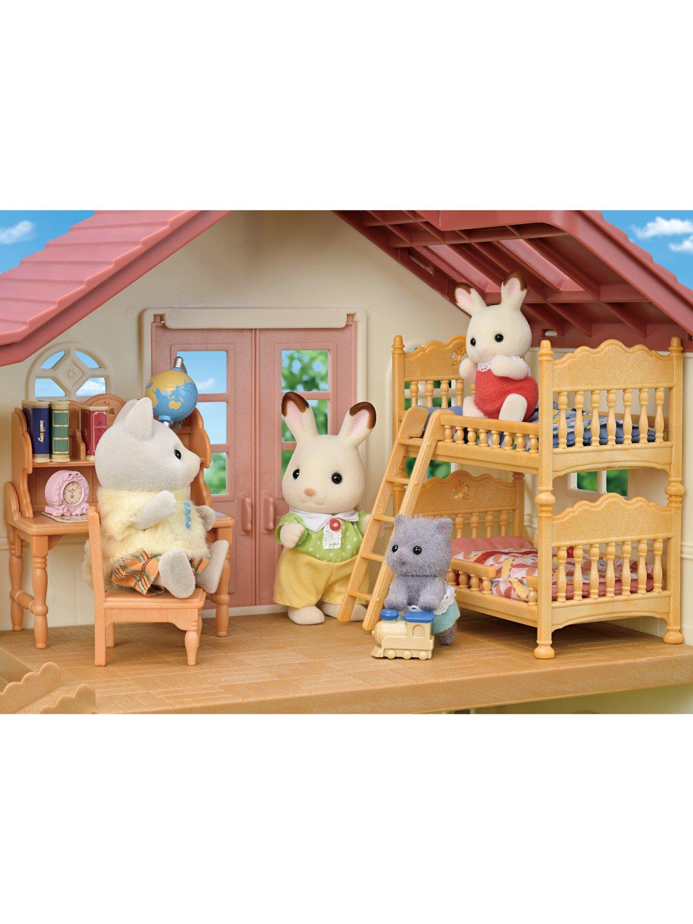 sylvanian-families-hilltop-terrace-gift-setdetail