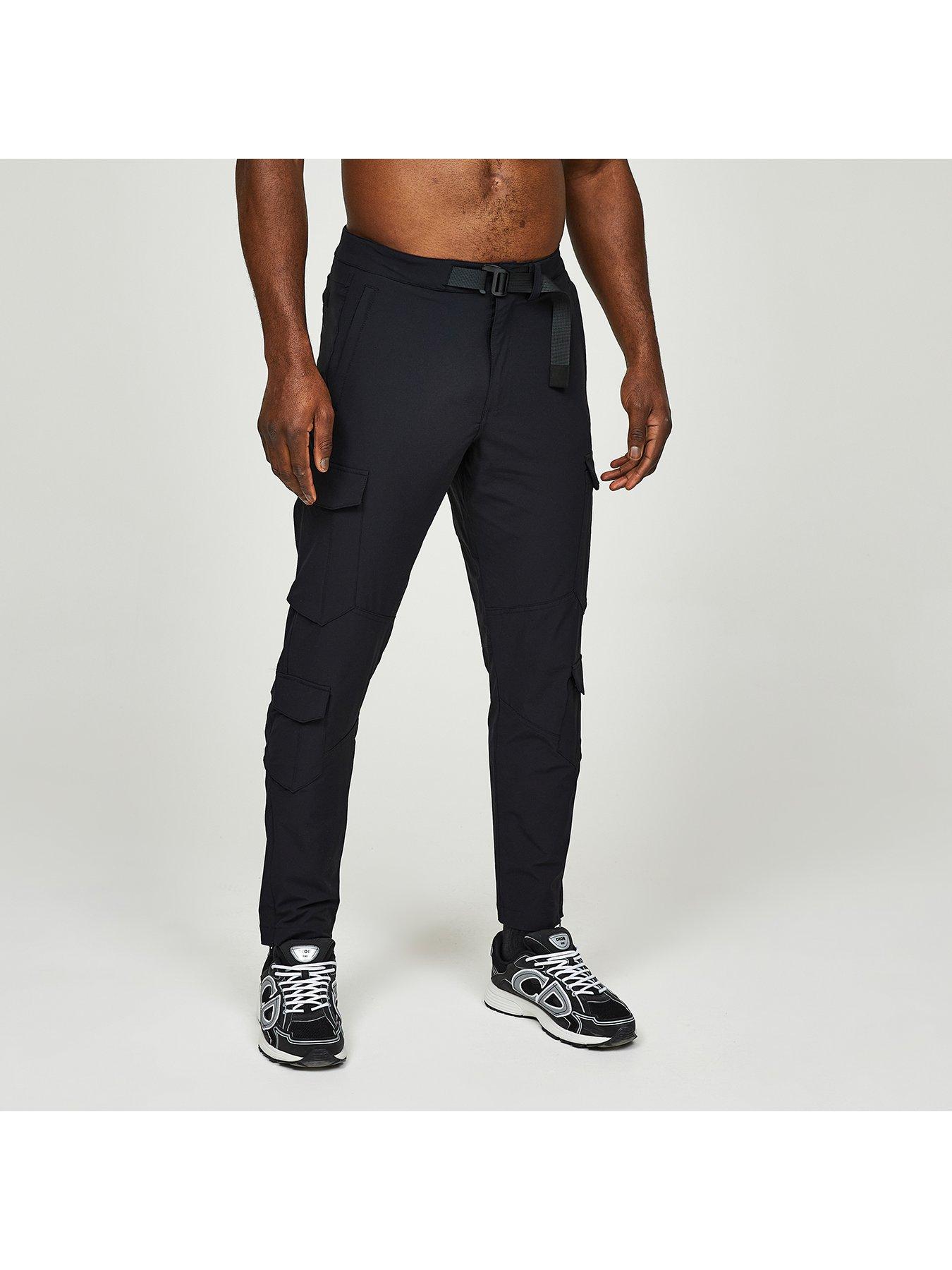 alessandro-zavetti-nardo-cargo-pants-blackdetail