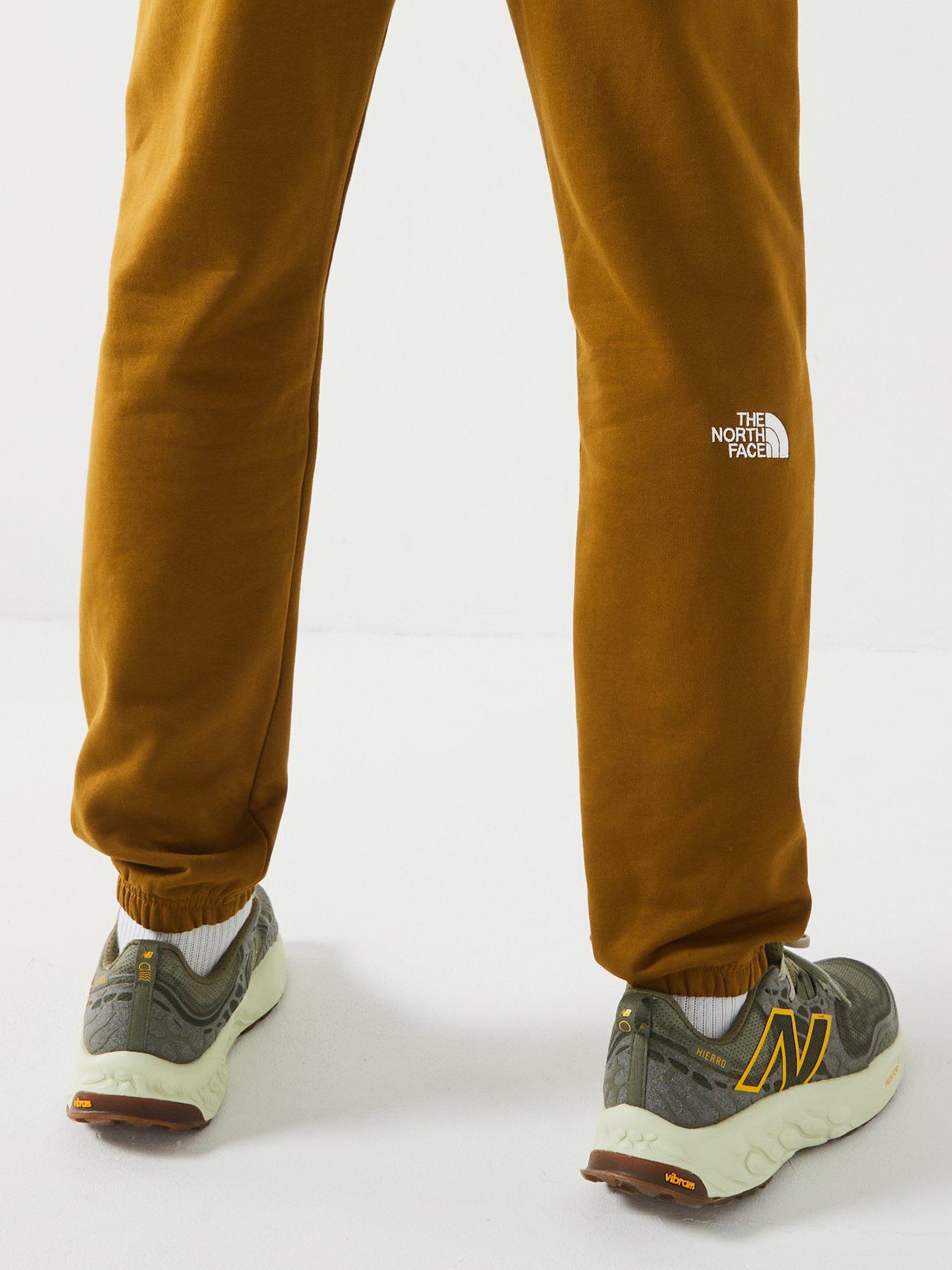 the-north-face-mens-essential-joggers-greenoutfit