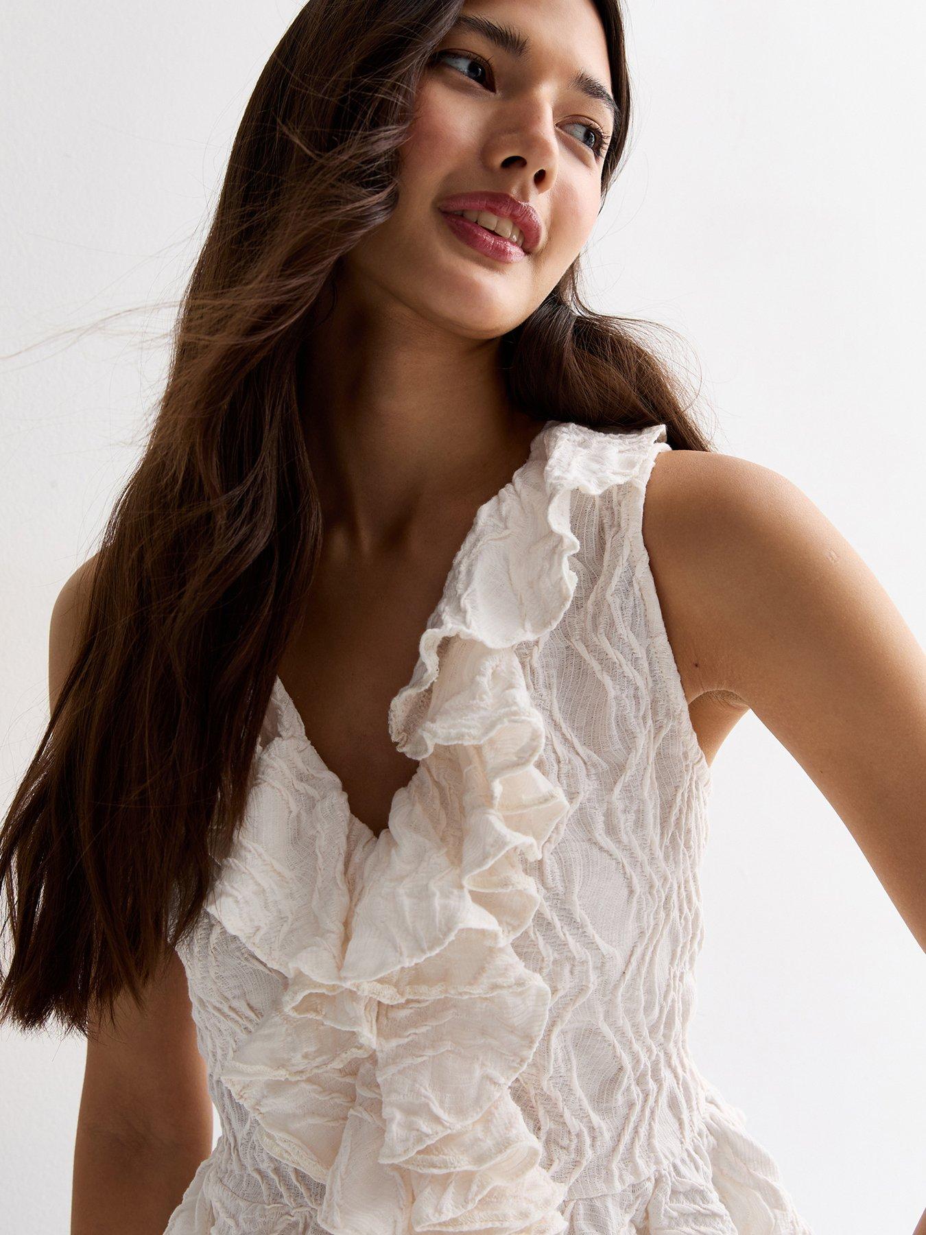 new-look-ruffle-front-top-whiteoutfit