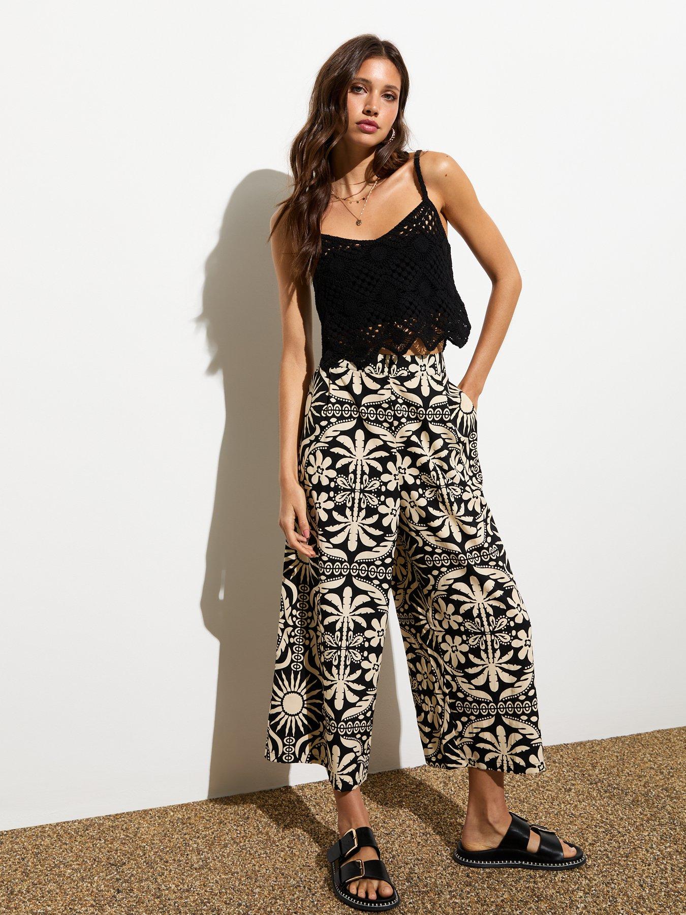 new-look-black-palm-print-cropped-wide-leg-trousers