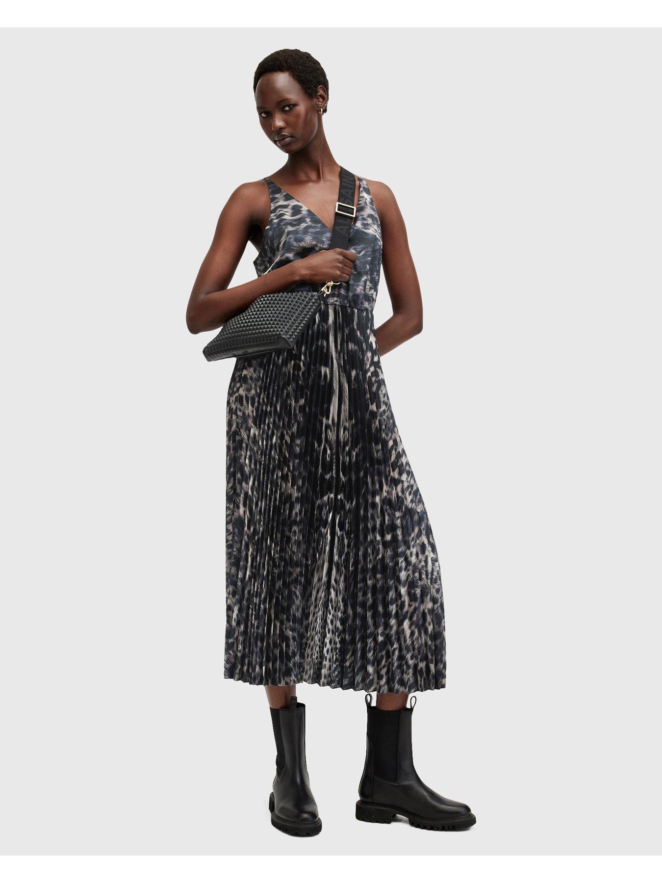 allsaints-jinx-2-in-1-printed-pleated-maxi-dressoutfit