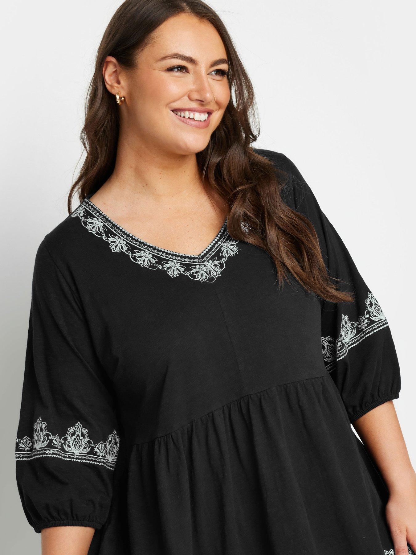 yours-curve-embroidered-34-smock-top-blackoutfit