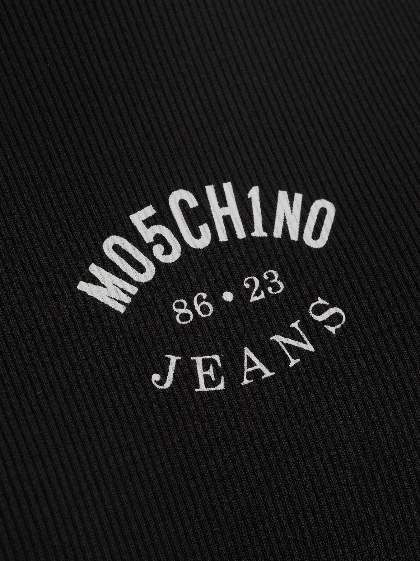 m05ch1n0-jeans-baby-rib-logo-teeoutfit