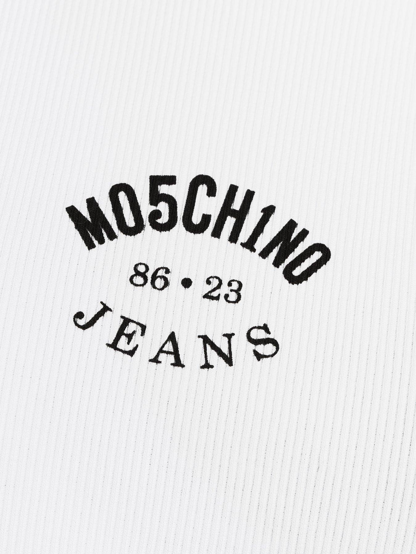 m05ch1n0-jeans-baby-rib-logo-teeoutfit