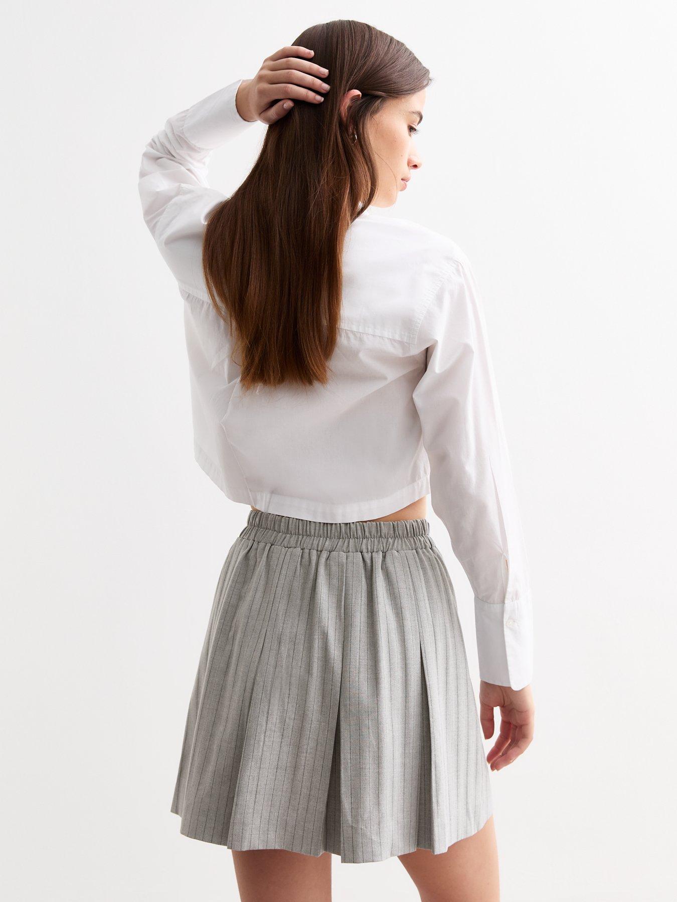 new-look-light-grey-pinstripe-pleated-mini-skirtstillFront