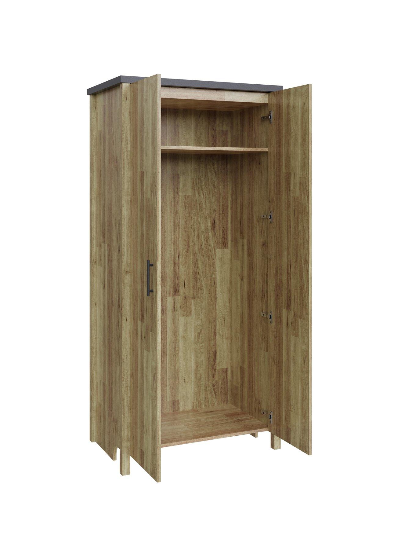 gfw-cascina-2-door-wardrobe-oakdetail