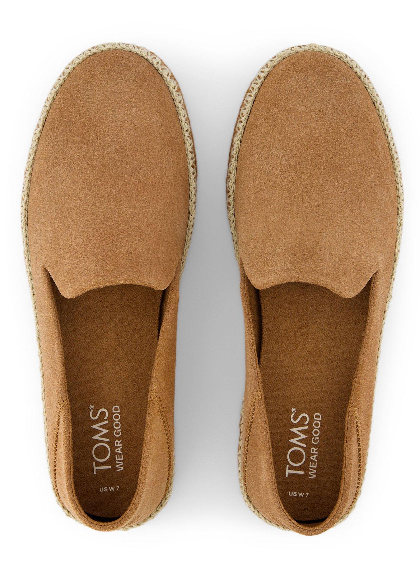 toms-carolina-espadrille-brown-sugaroutfit