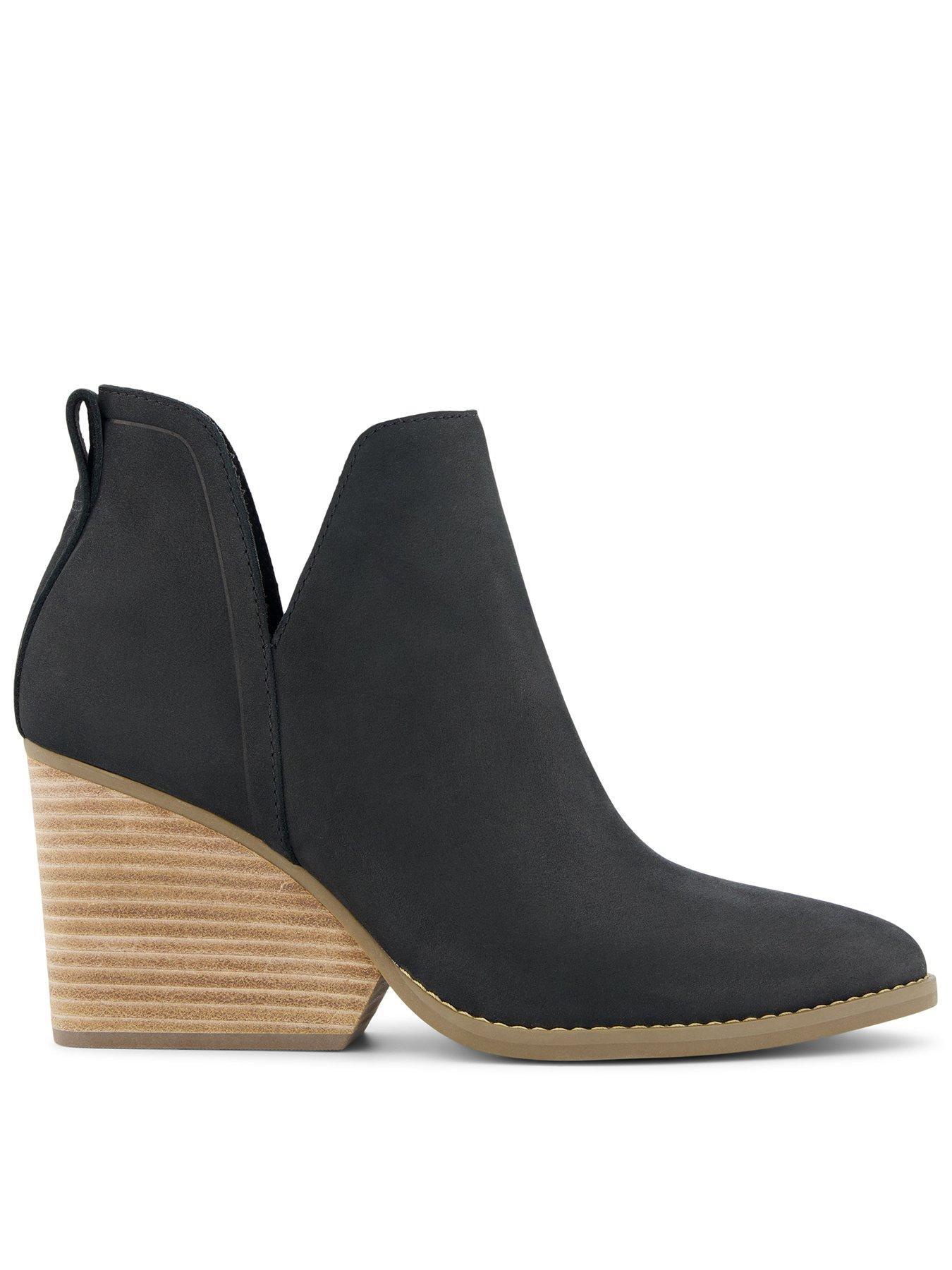 Image 1 of 7 of TOMS Eliza Boot - Black