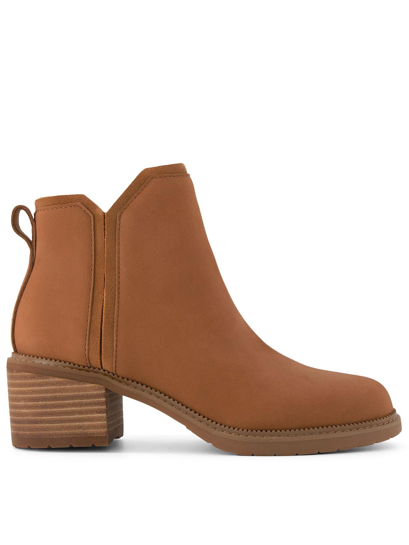 toms-hailey-boot-water-resistant-brown-sugar