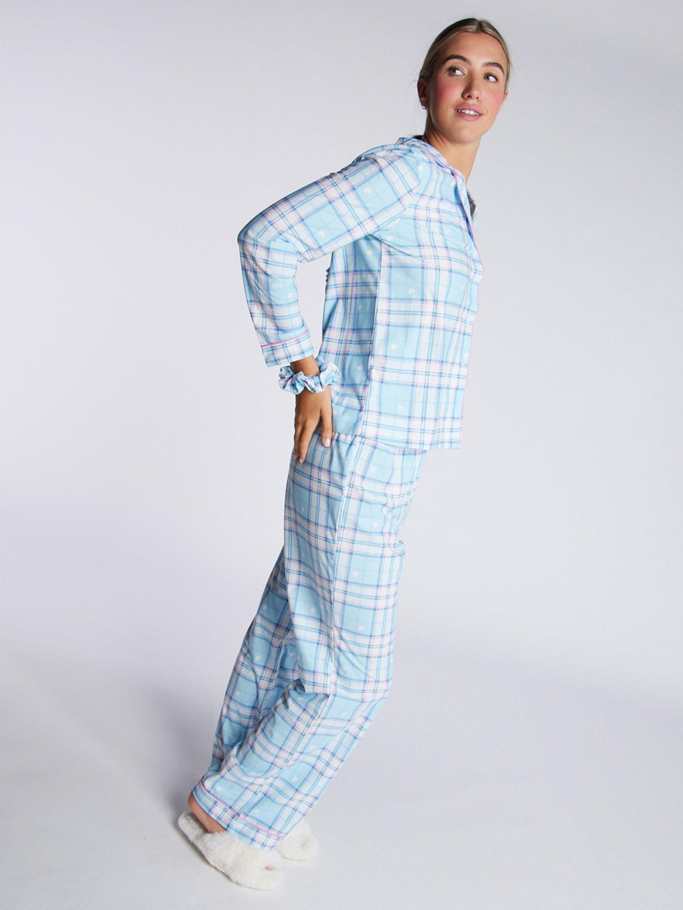 boux-avenue-boux-avenue-heart-check-fleece-pj-in-a-big-powder-blueoutfit